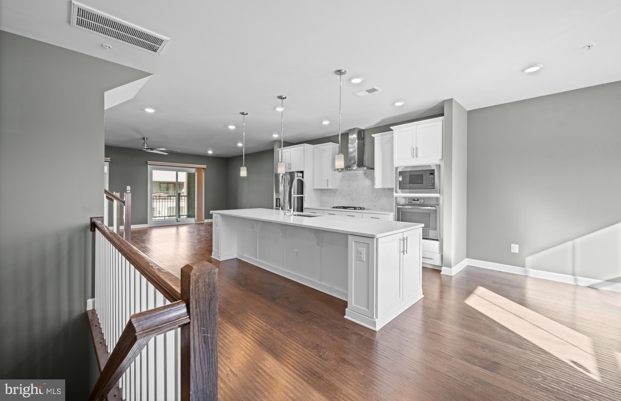 WATERVIEW AT WOODLAND PARK - Residential