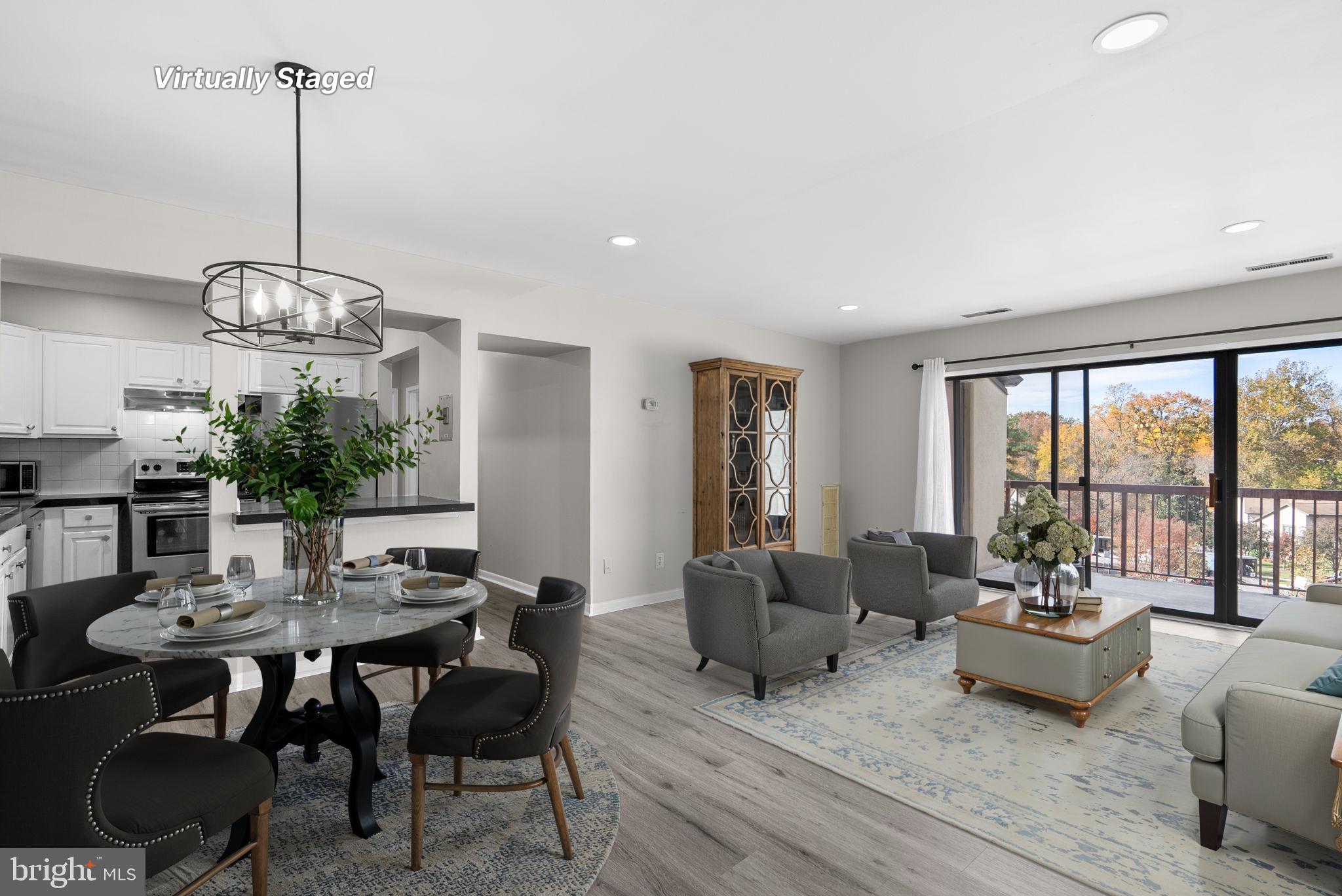 TREETOP CONDO - Residential