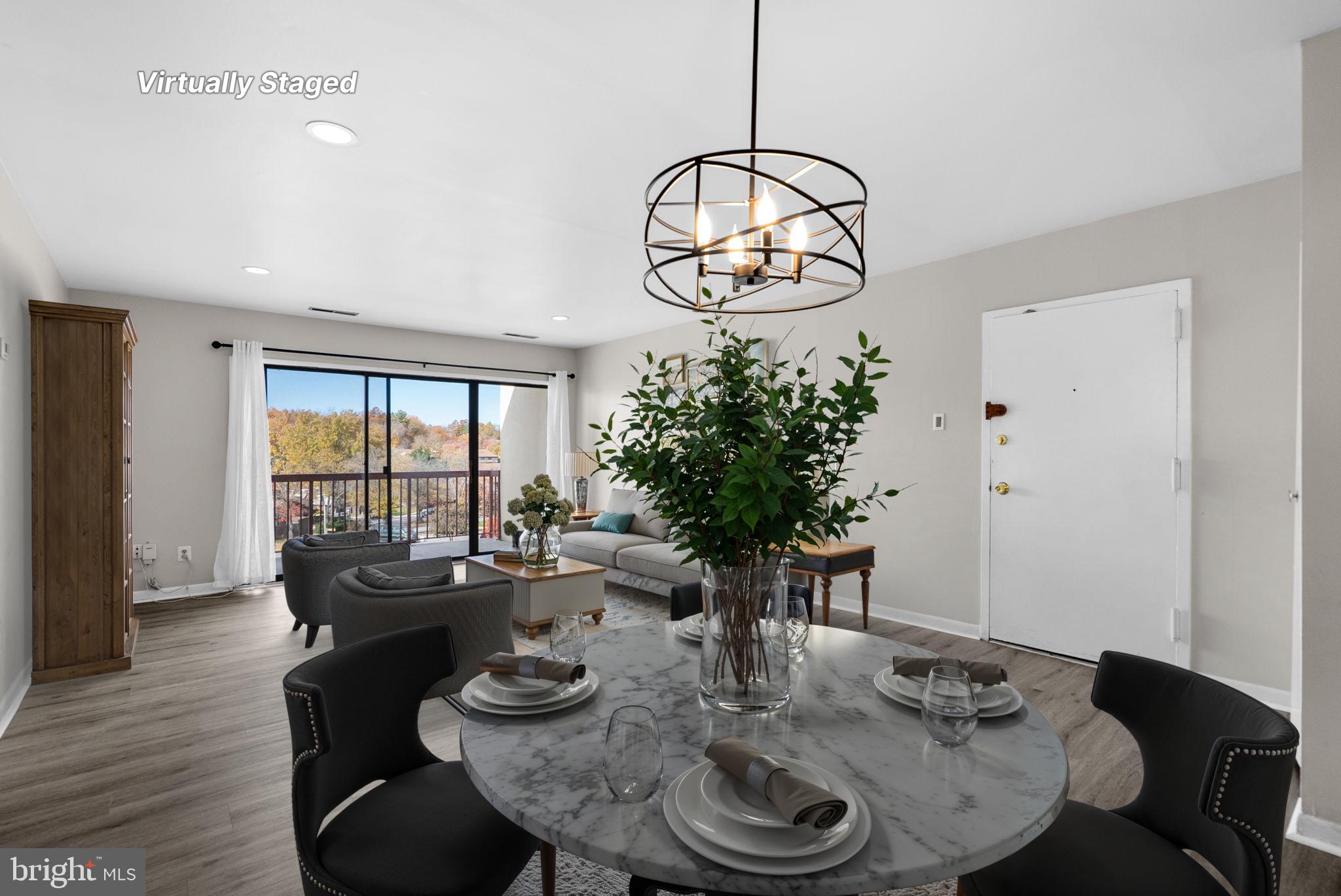 TREETOP CONDO - Residential