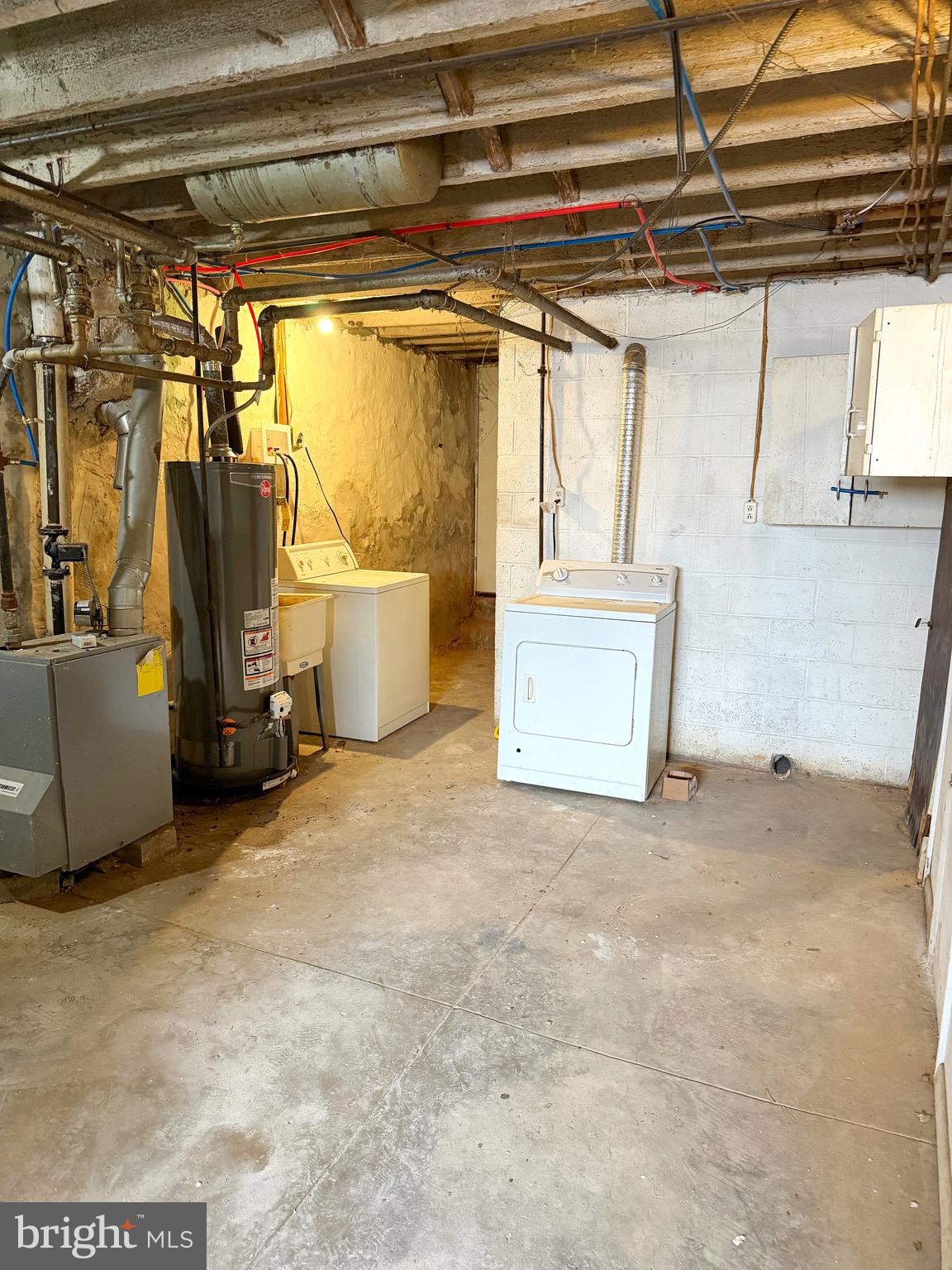 ELMWOOD PARK - Residential