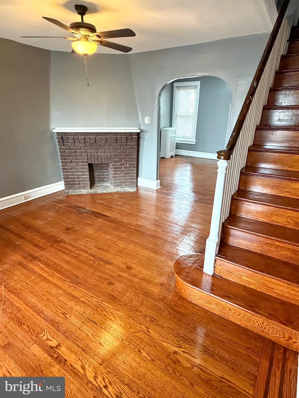 ELMWOOD PARK - Residential