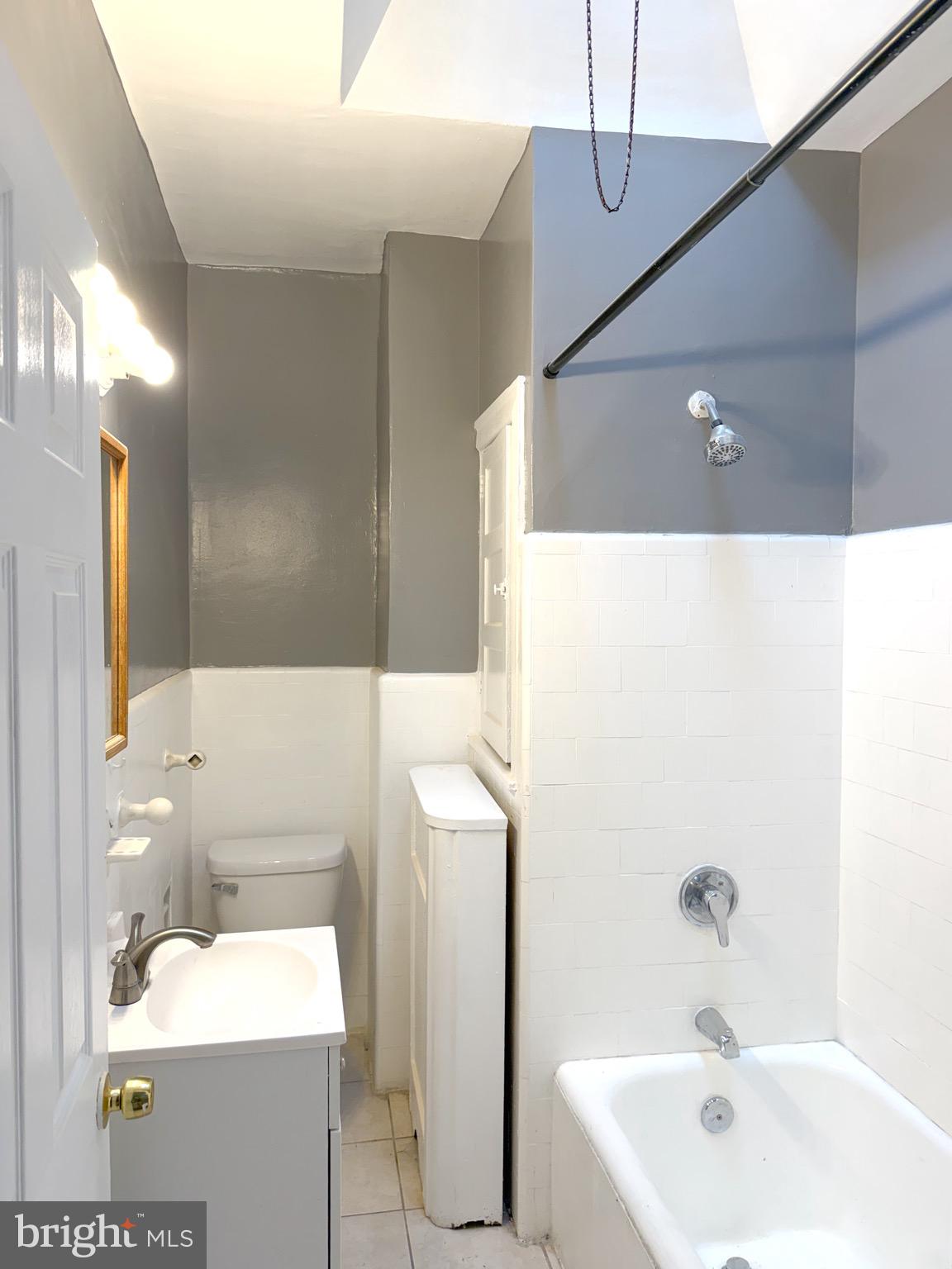 ELMWOOD PARK - Residential