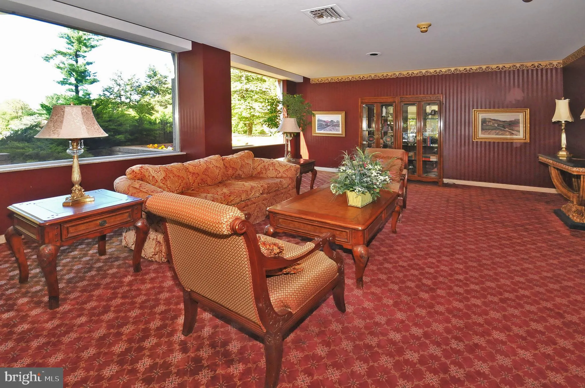 Elkins Park, Pennsylvania 19027, United States, 2 Bedrooms Bedrooms, ,2 BathroomsBathrooms,Residential,Pending,90571