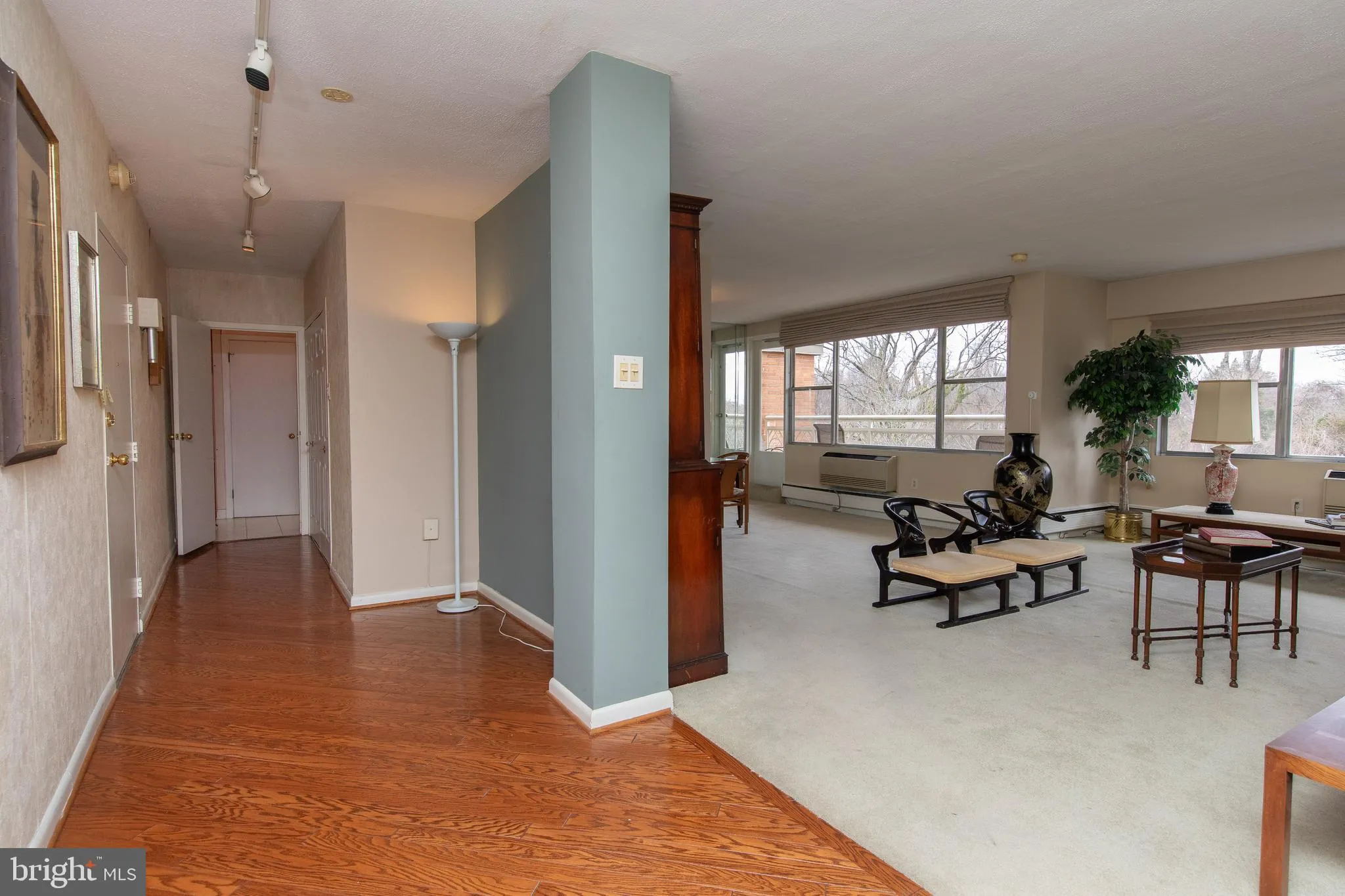 Elkins Park, Pennsylvania 19027, United States, 2 Bedrooms Bedrooms, ,2 BathroomsBathrooms,Residential,Pending,90571