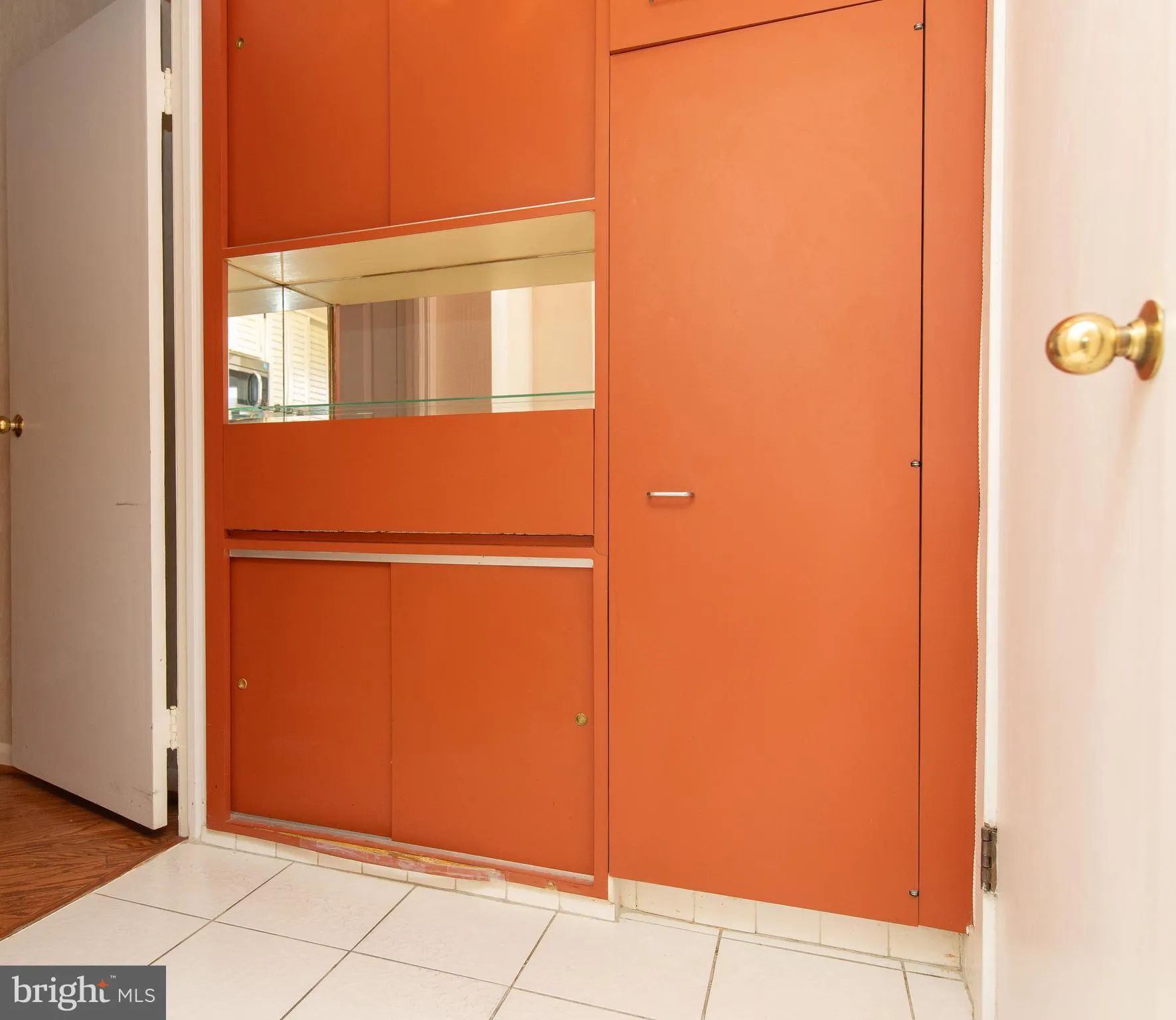 Elkins Park, Pennsylvania 19027, United States, 2 Bedrooms Bedrooms, ,2 BathroomsBathrooms,Residential,Pending,90571