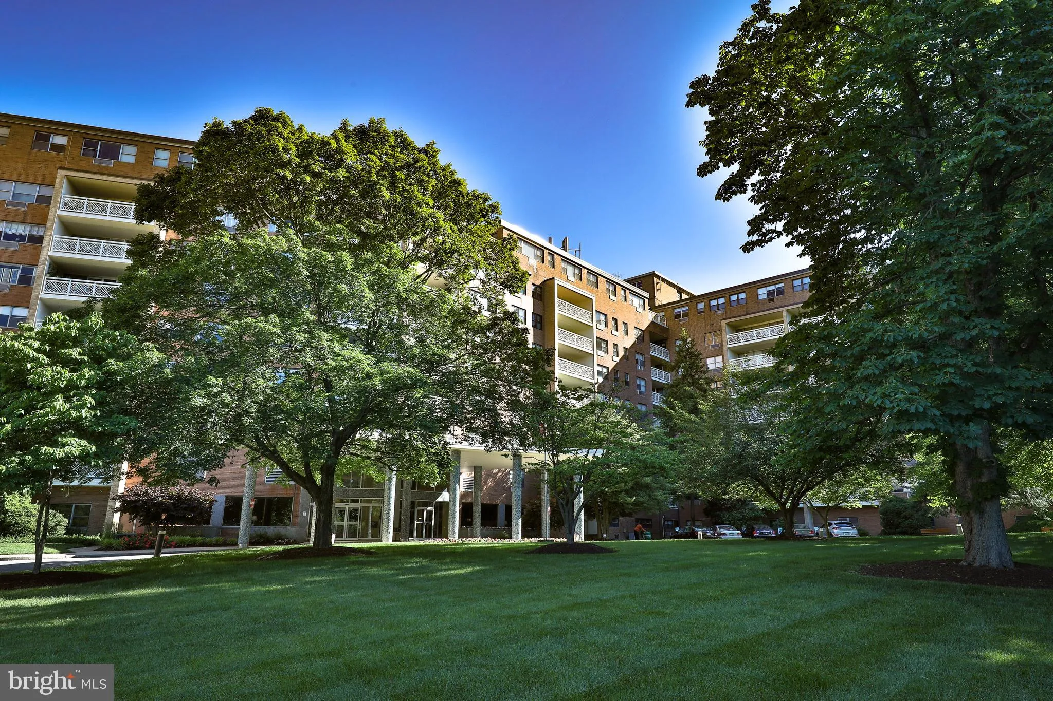 Elkins Park, Pennsylvania 19027, United States, 2 Bedrooms Bedrooms, ,2 BathroomsBathrooms,Residential,Pending,90571