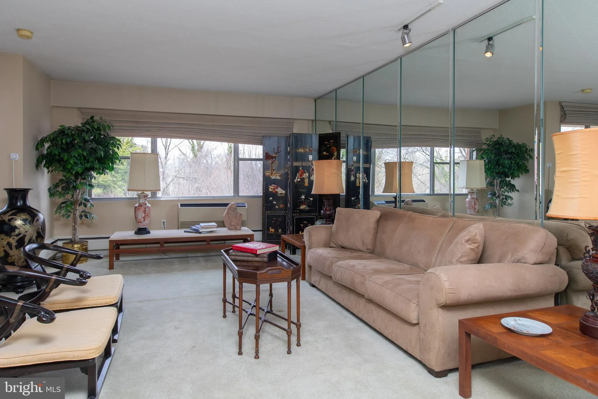 Elkins Park, Pennsylvania 19027, United States, 2 Bedrooms Bedrooms, ,2 BathroomsBathrooms,Residential,Pending,90571