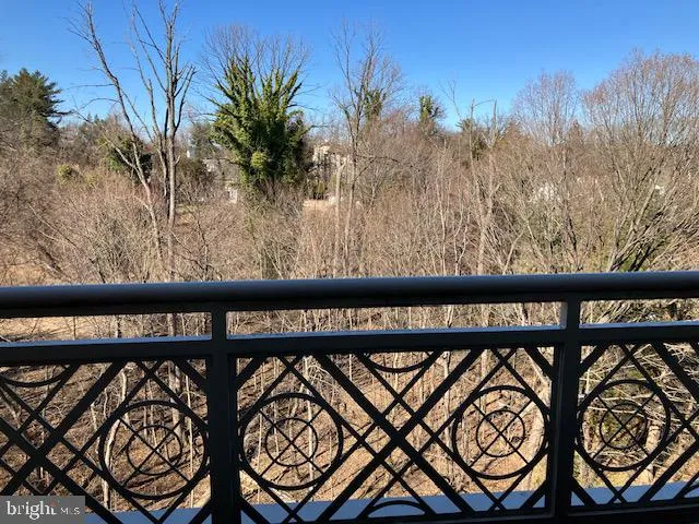 Elkins Park, Pennsylvania 19027, United States, 2 Bedrooms Bedrooms, ,2 BathroomsBathrooms,Residential,Pending,90571