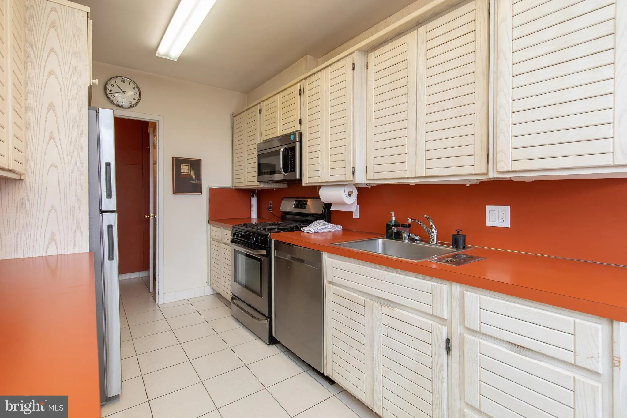 Elkins Park, Pennsylvania 19027, United States, 2 Bedrooms Bedrooms, ,2 BathroomsBathrooms,Residential,Pending,90571