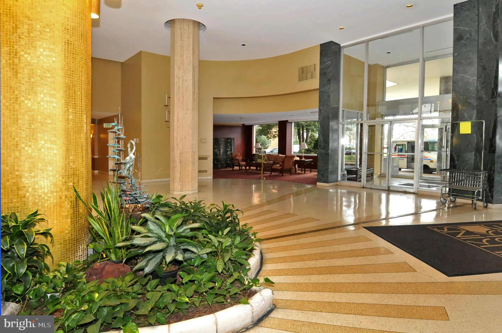 Elkins Park, Pennsylvania 19027, United States, 2 Bedrooms Bedrooms, ,2 BathroomsBathrooms,Residential,Pending,90571