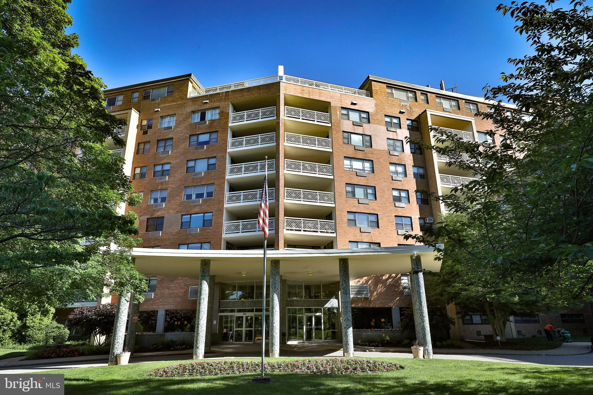 Elkins Park, Pennsylvania 19027, United States, 2 Bedrooms Bedrooms, ,2 BathroomsBathrooms,Residential,Pending,90571