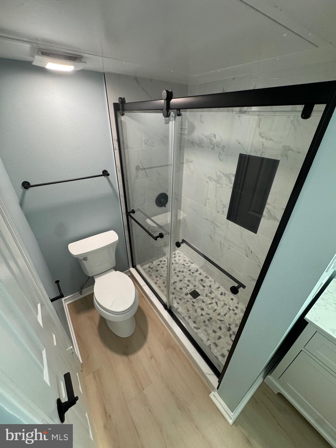 FOUNTAINS AT MCLEAN - Residential Lease