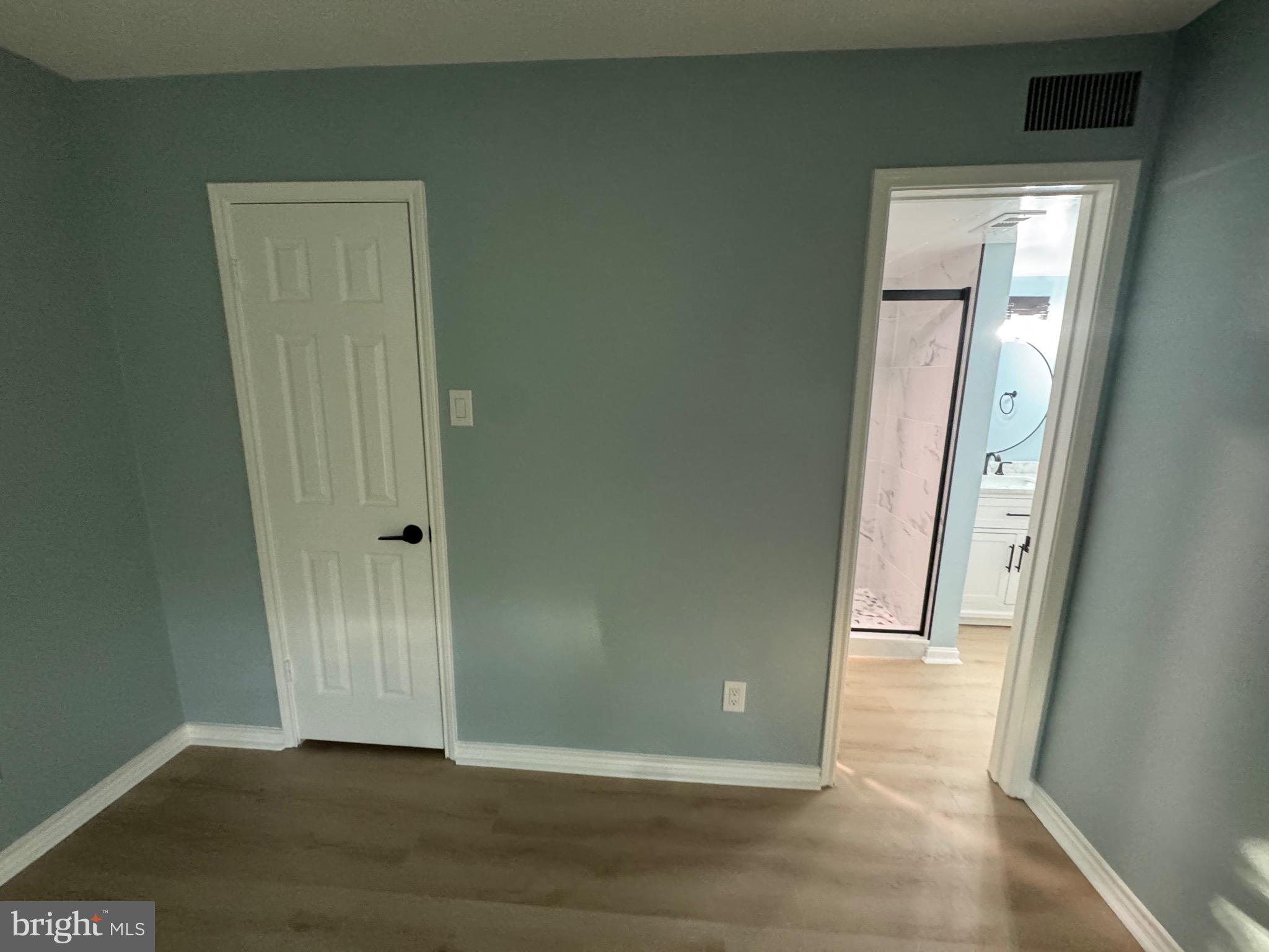 FOUNTAINS AT MCLEAN - Residential Lease