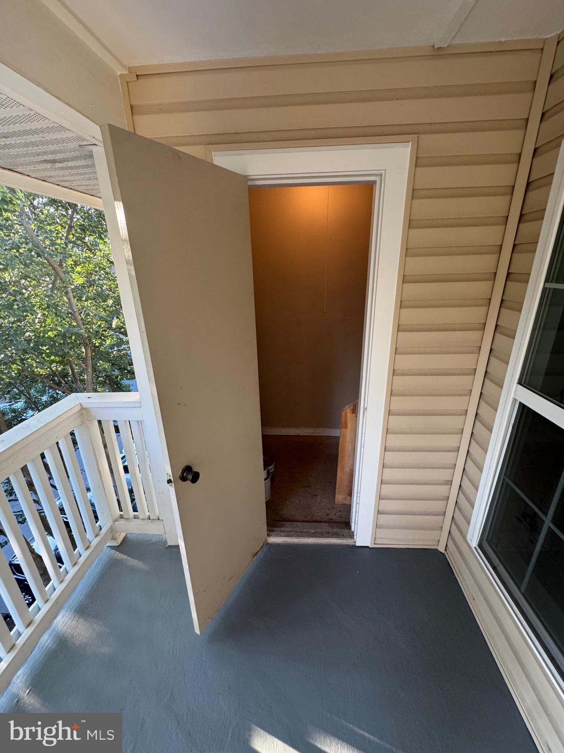 FOUNTAINS AT MCLEAN - Residential Lease