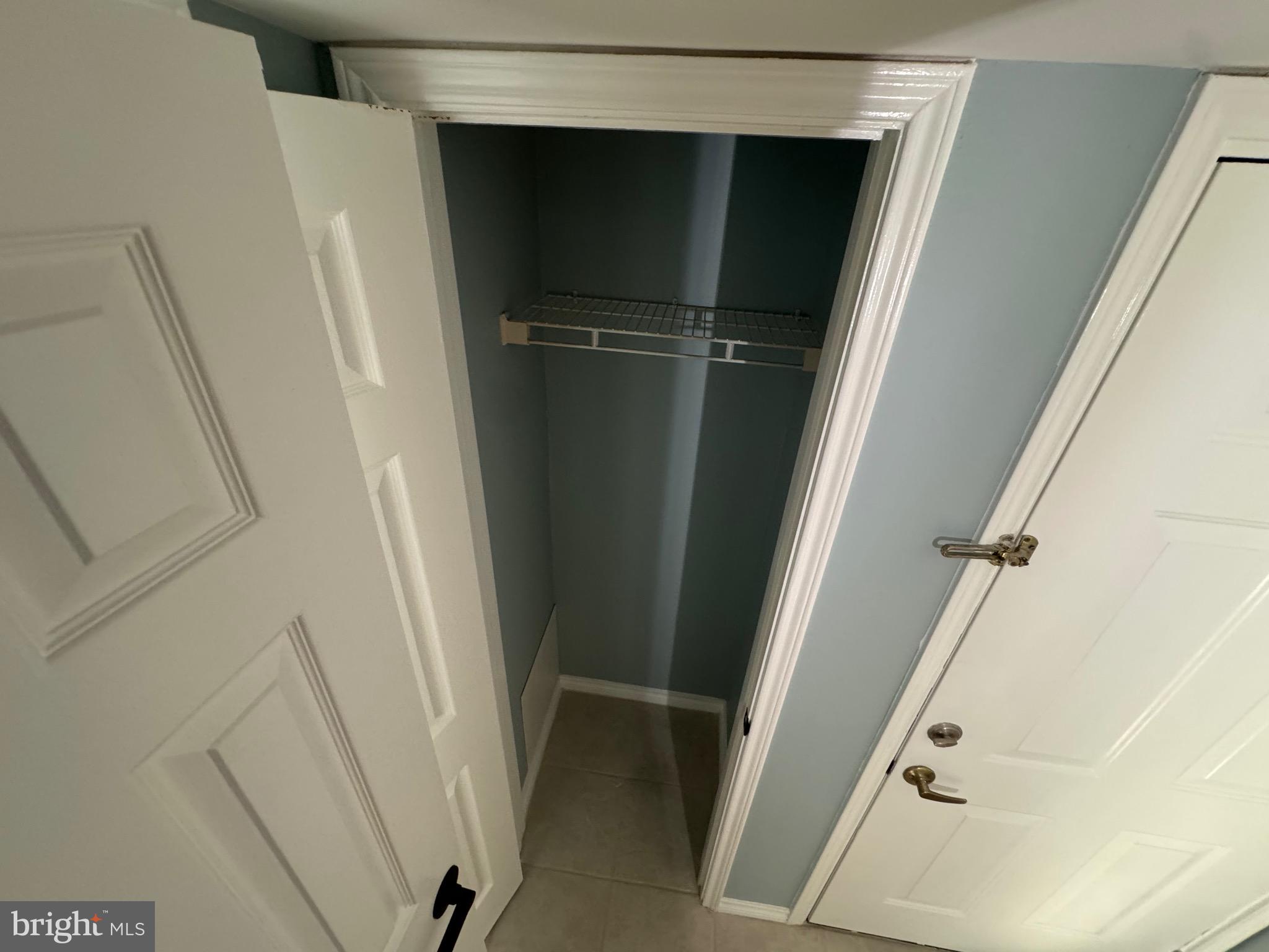 FOUNTAINS AT MCLEAN - Residential Lease