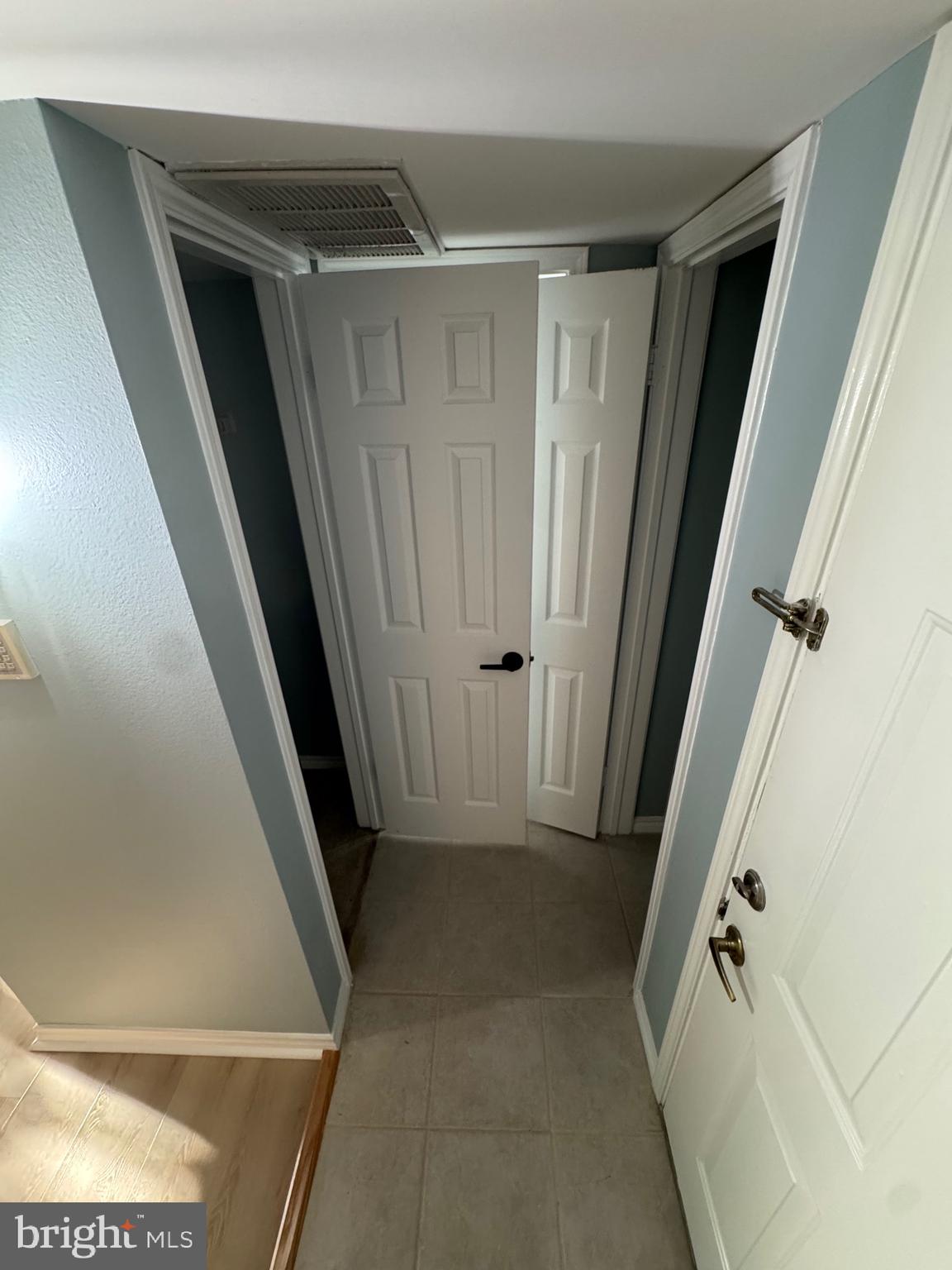 FOUNTAINS AT MCLEAN - Residential Lease