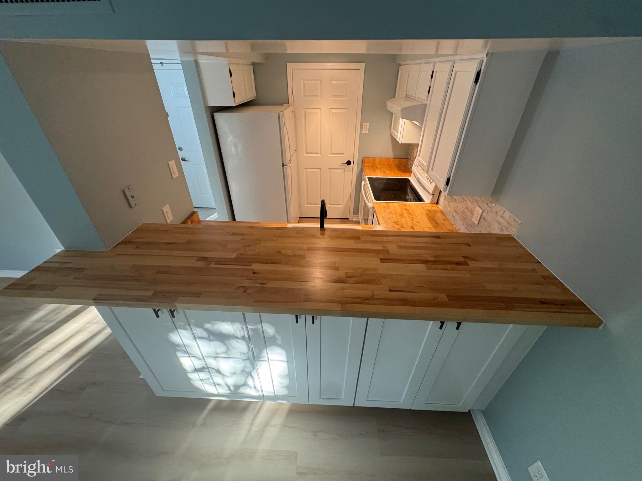 FOUNTAINS AT MCLEAN - Residential Lease