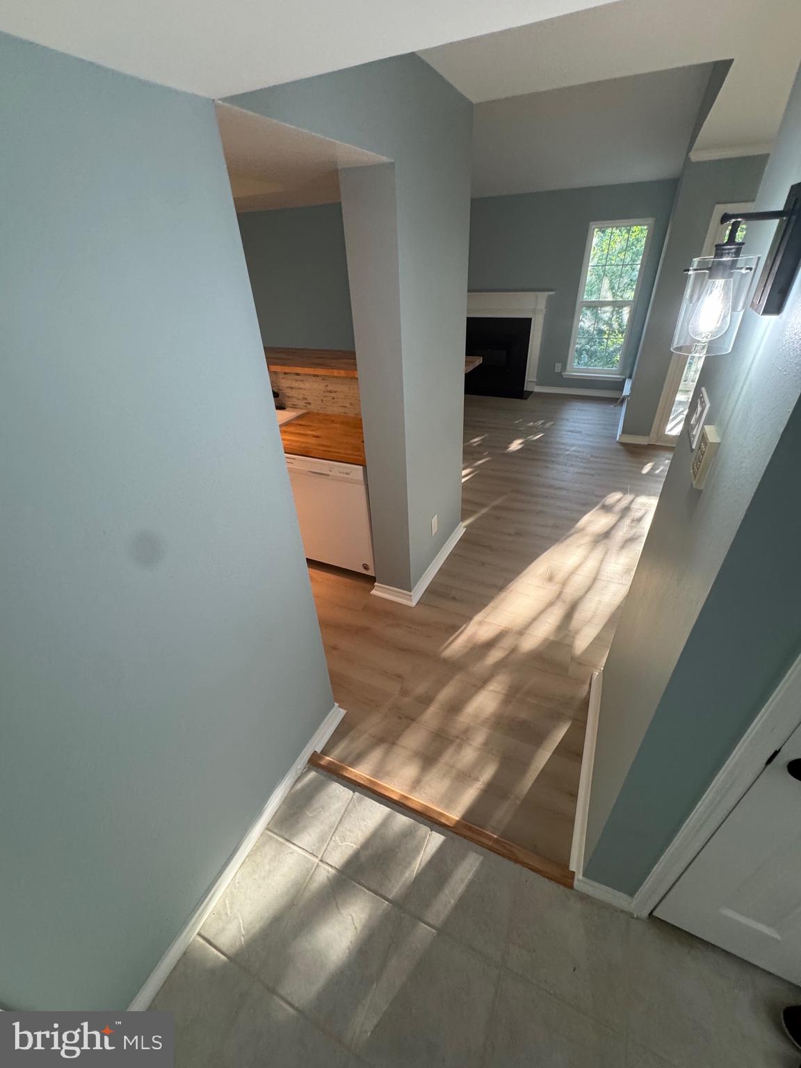 FOUNTAINS AT MCLEAN - Residential Lease