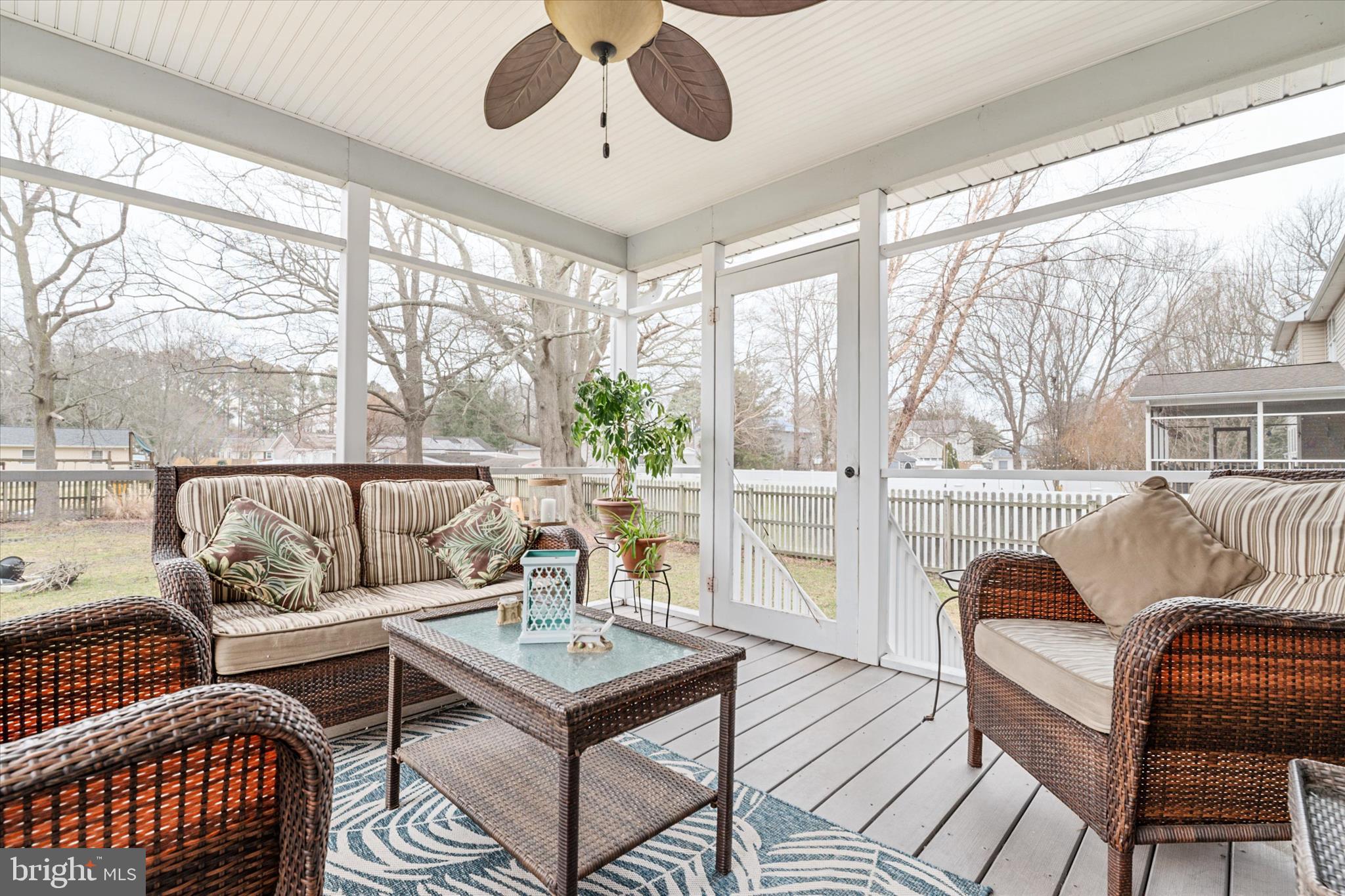 CHESTER RIVER BEACH - Residential