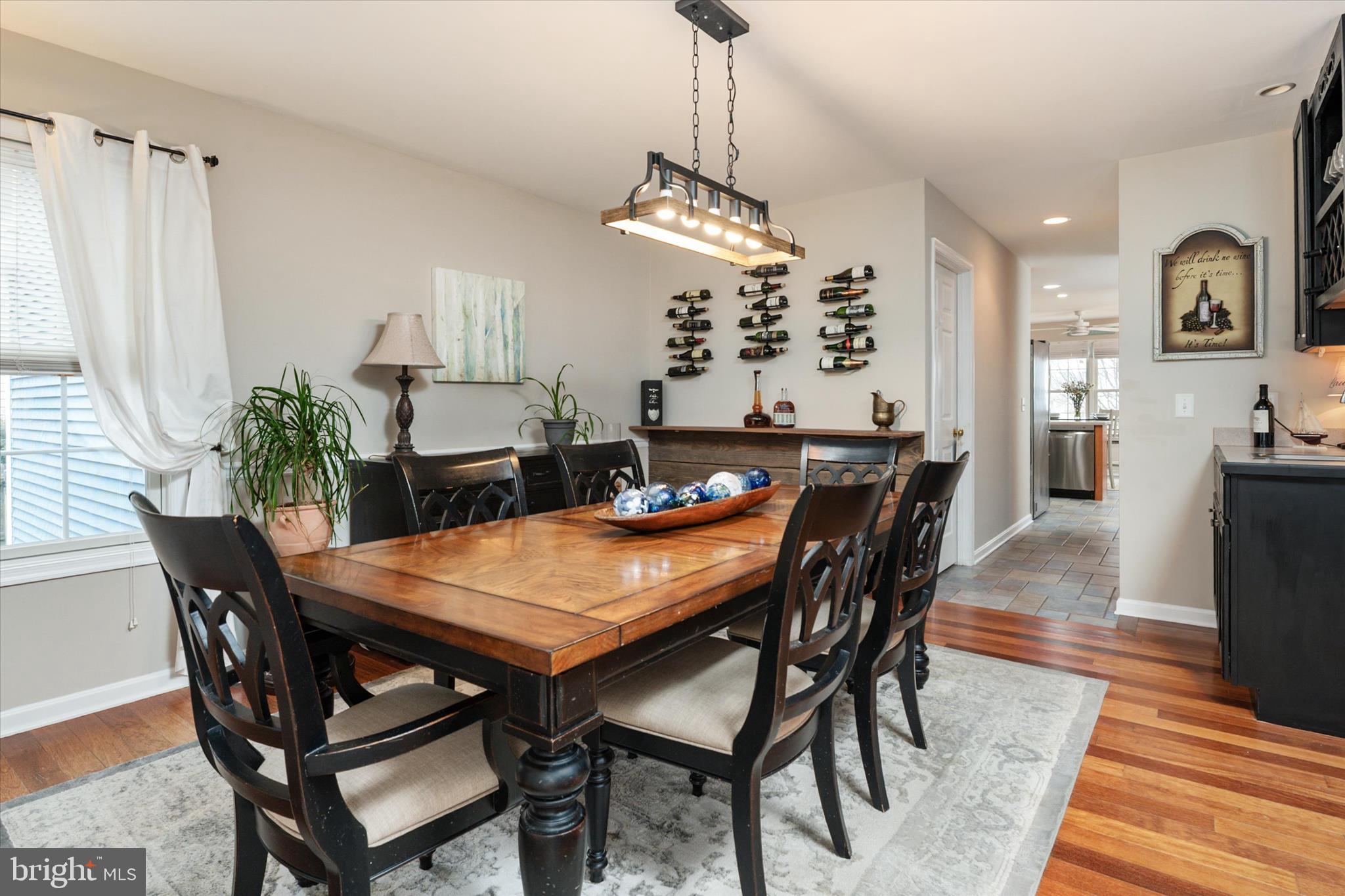 CHESTER RIVER BEACH - Residential