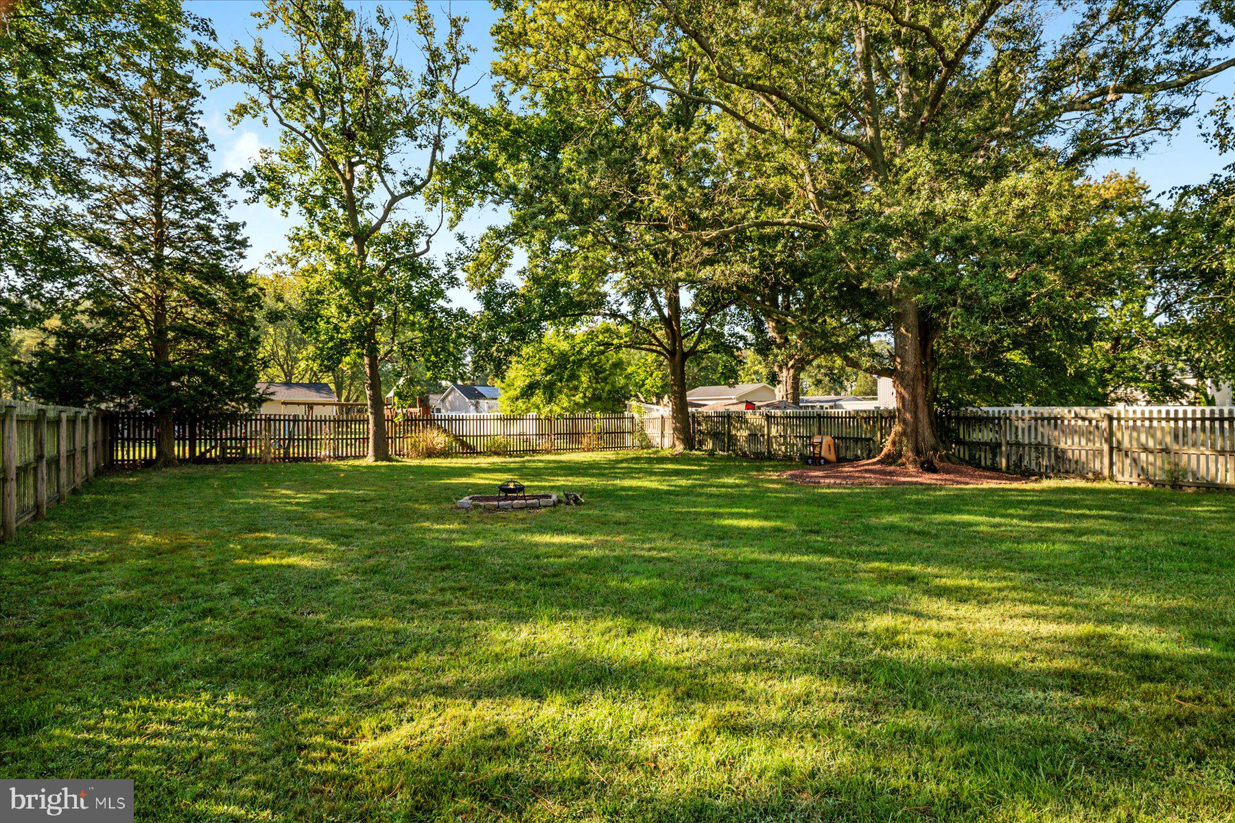 CHESTER RIVER BEACH - Residential