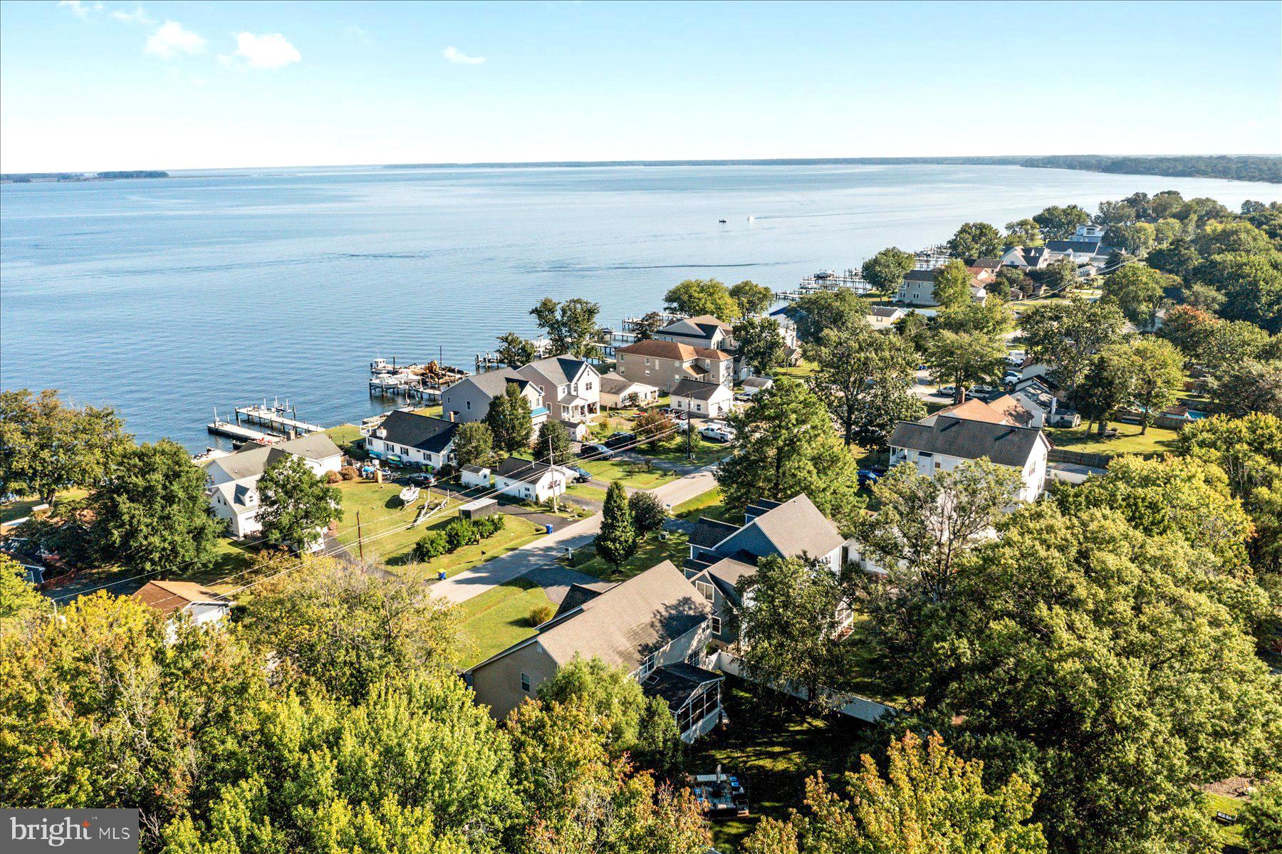 CHESTER RIVER BEACH - Residential