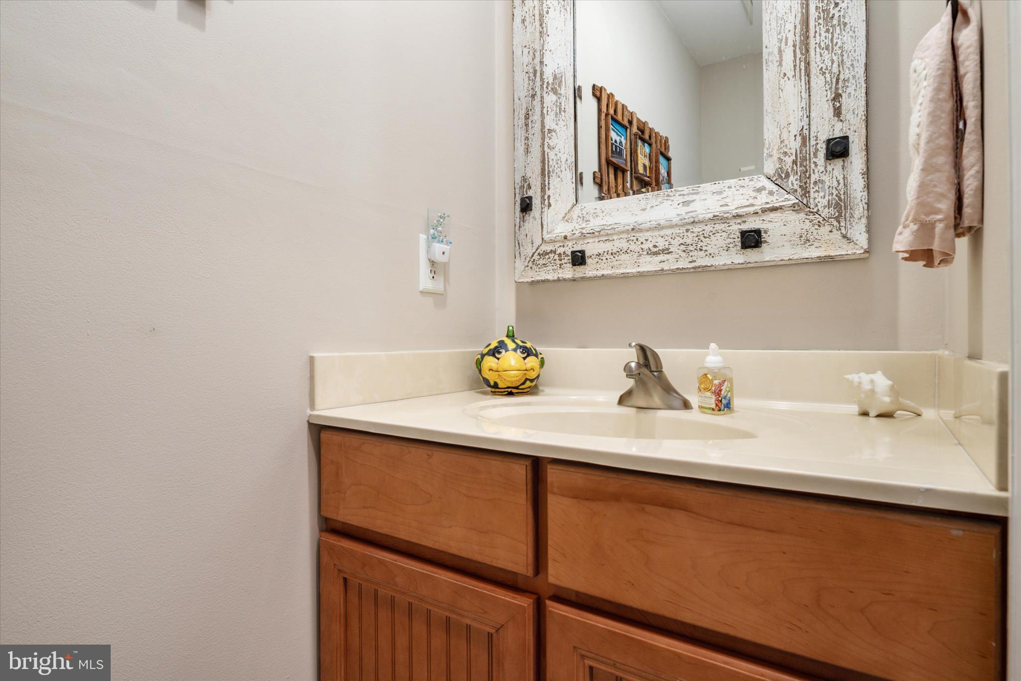 CHESTER RIVER BEACH - Residential