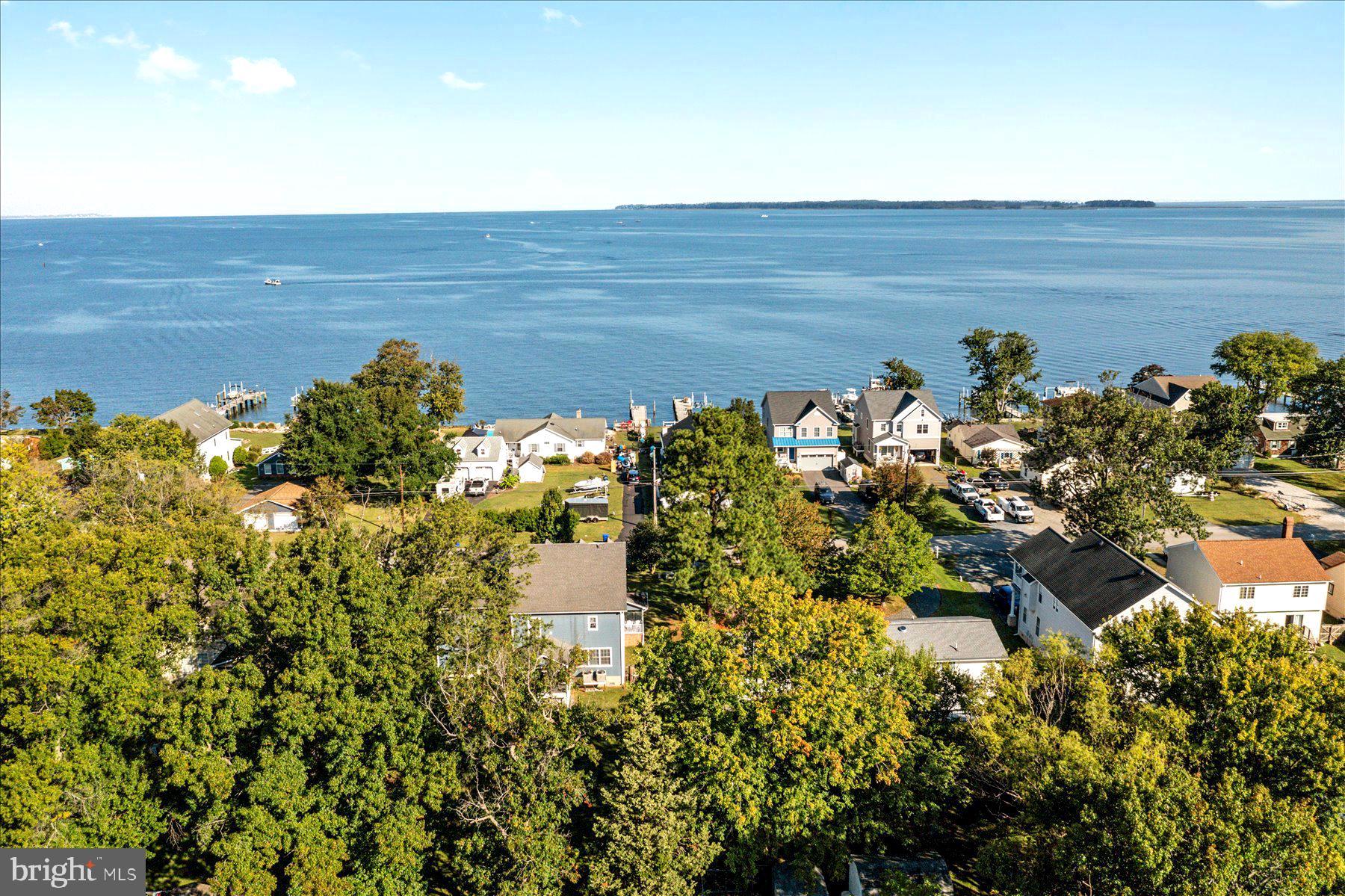 CHESTER RIVER BEACH - Residential