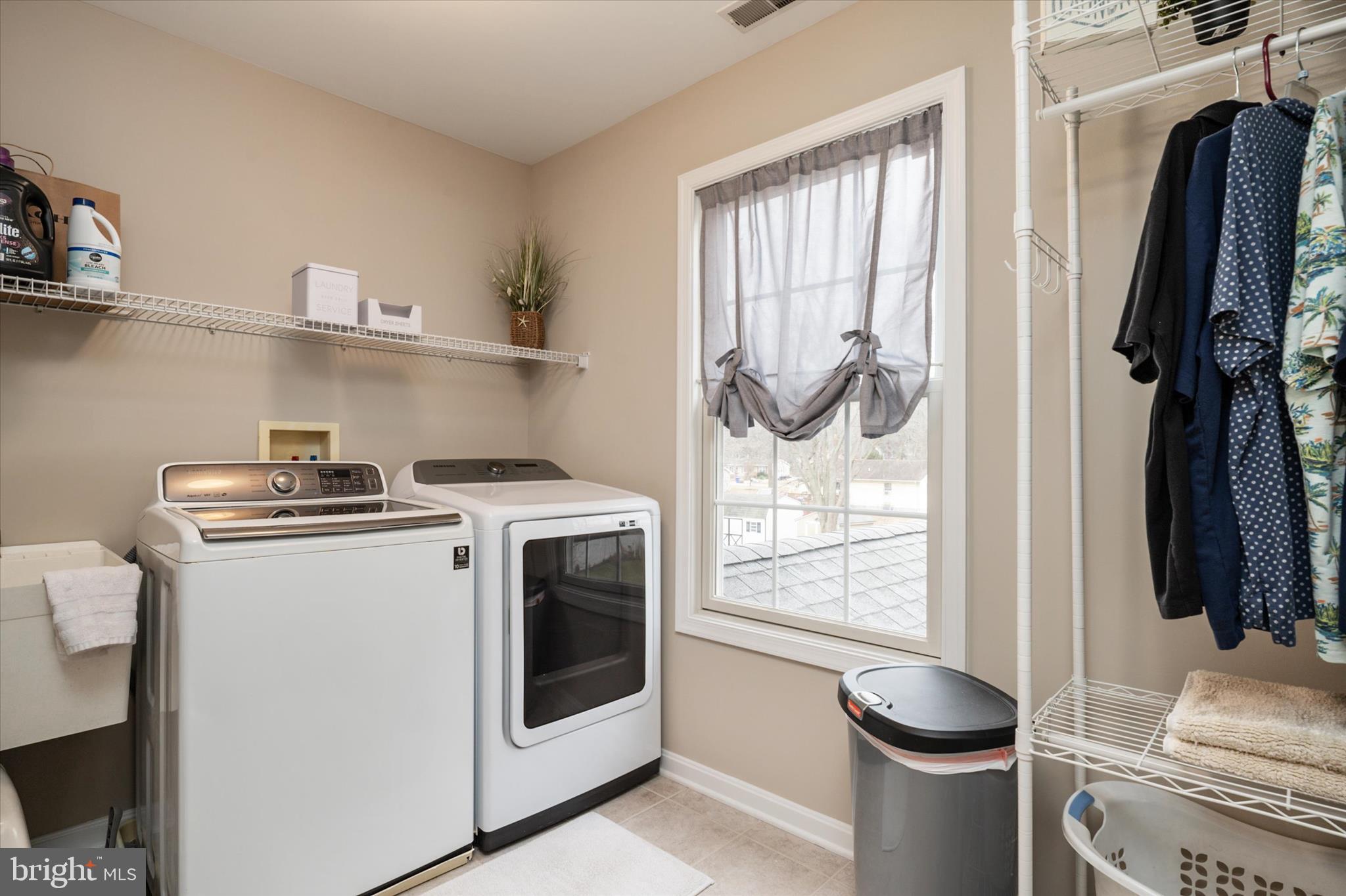 CHESTER RIVER BEACH - Residential