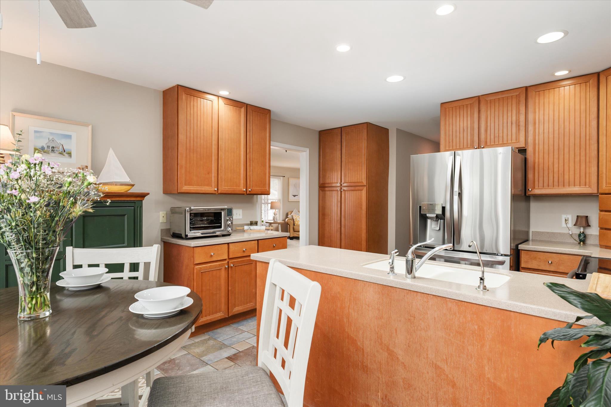 CHESTER RIVER BEACH - Residential