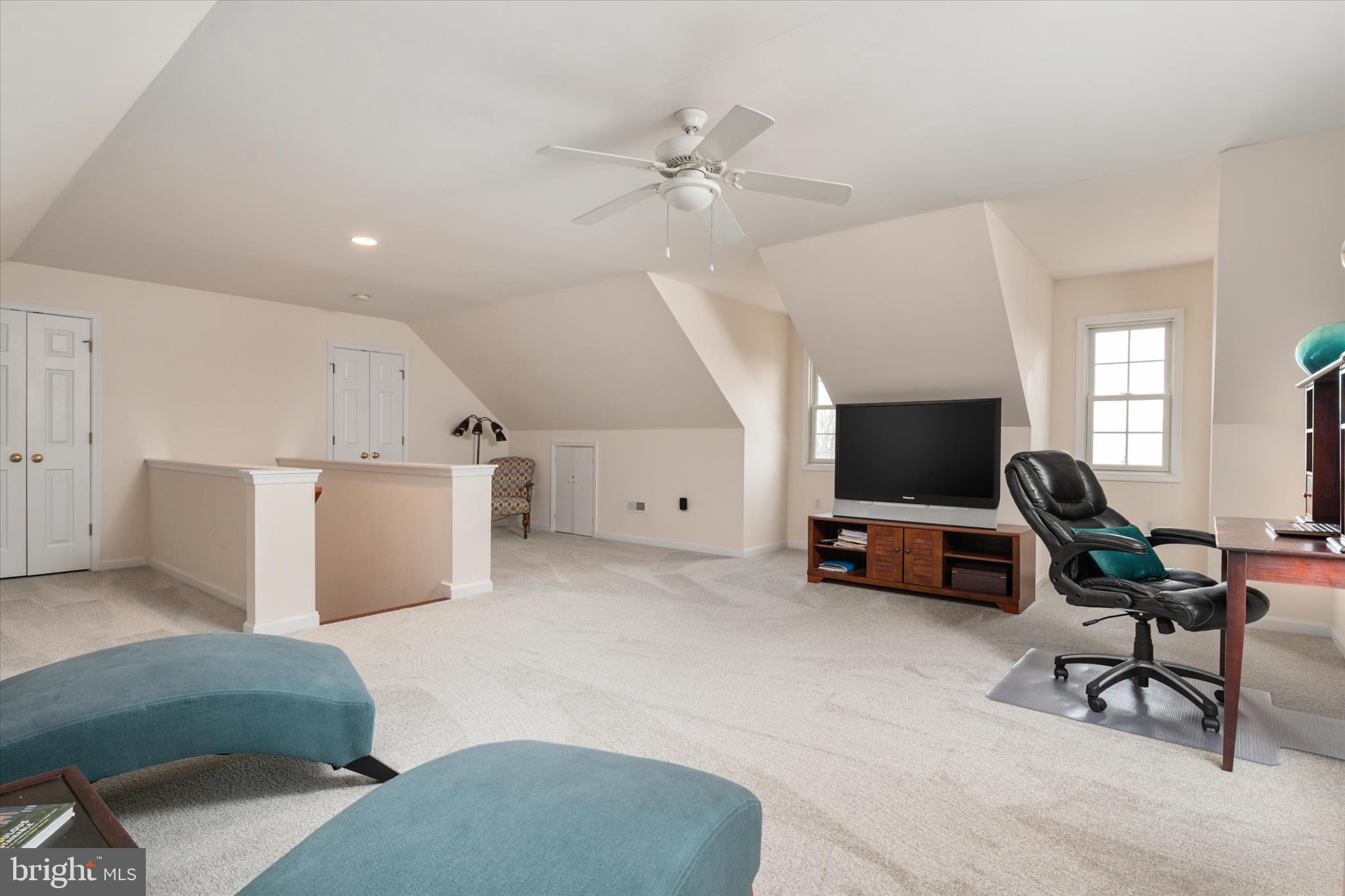 CHESTER RIVER BEACH - Residential