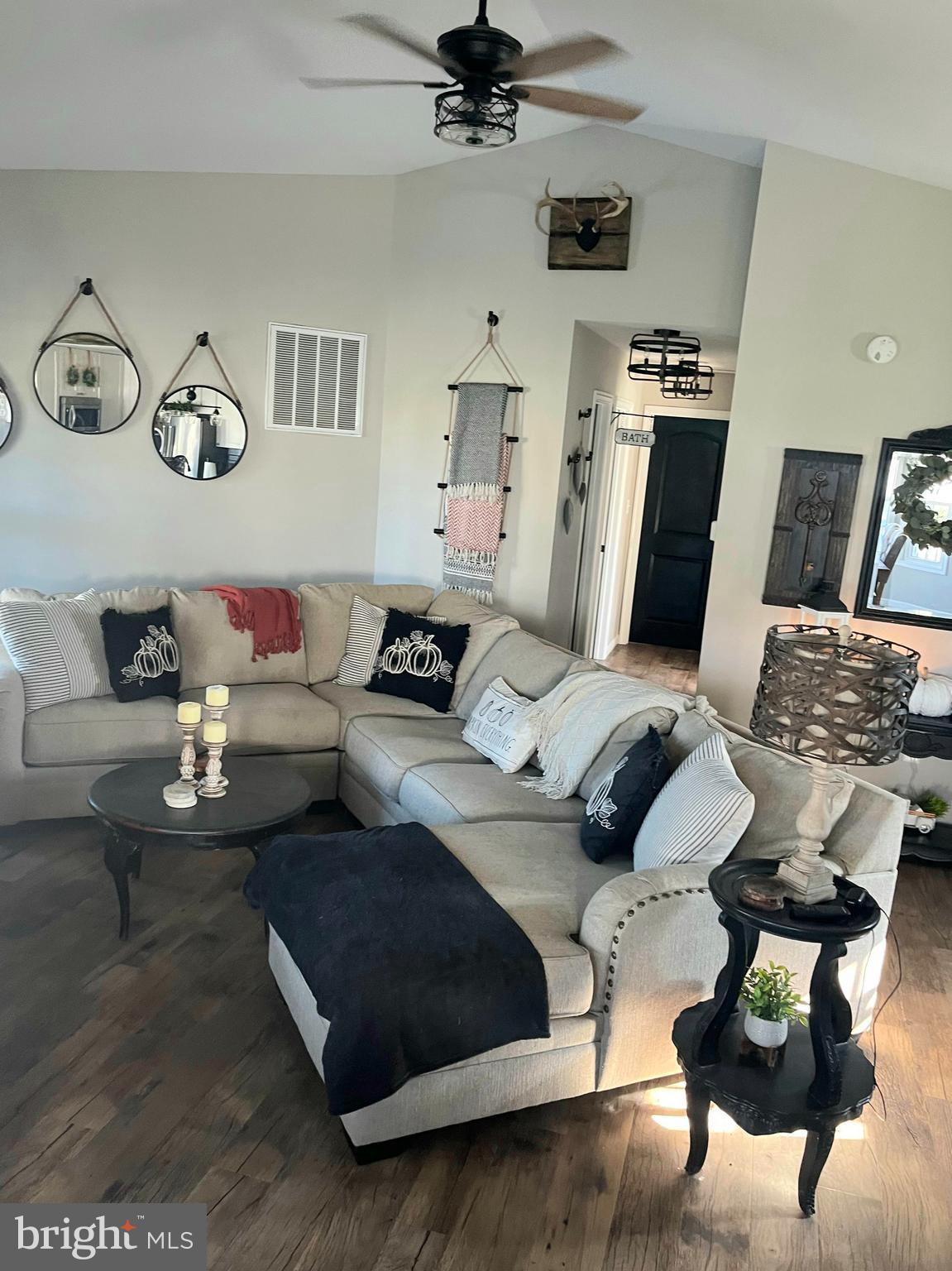 SPRING HILL - Residential