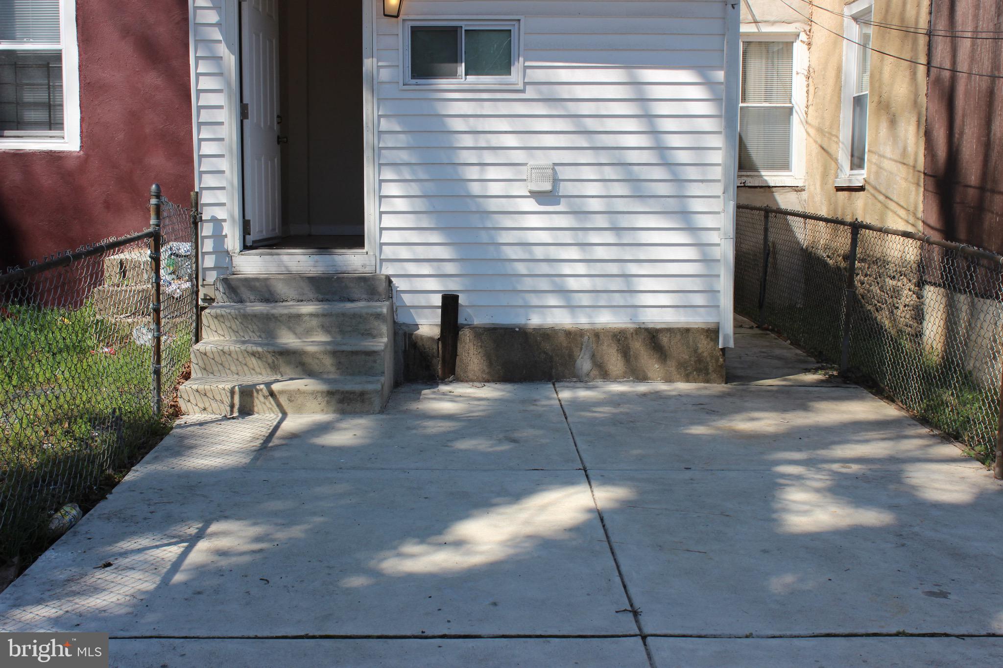 GERMANTOWN (EAST) - Residential Lease