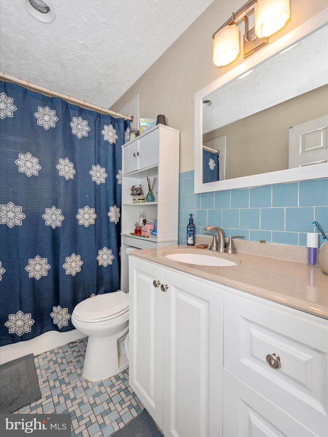 ROCKLAND - Residential