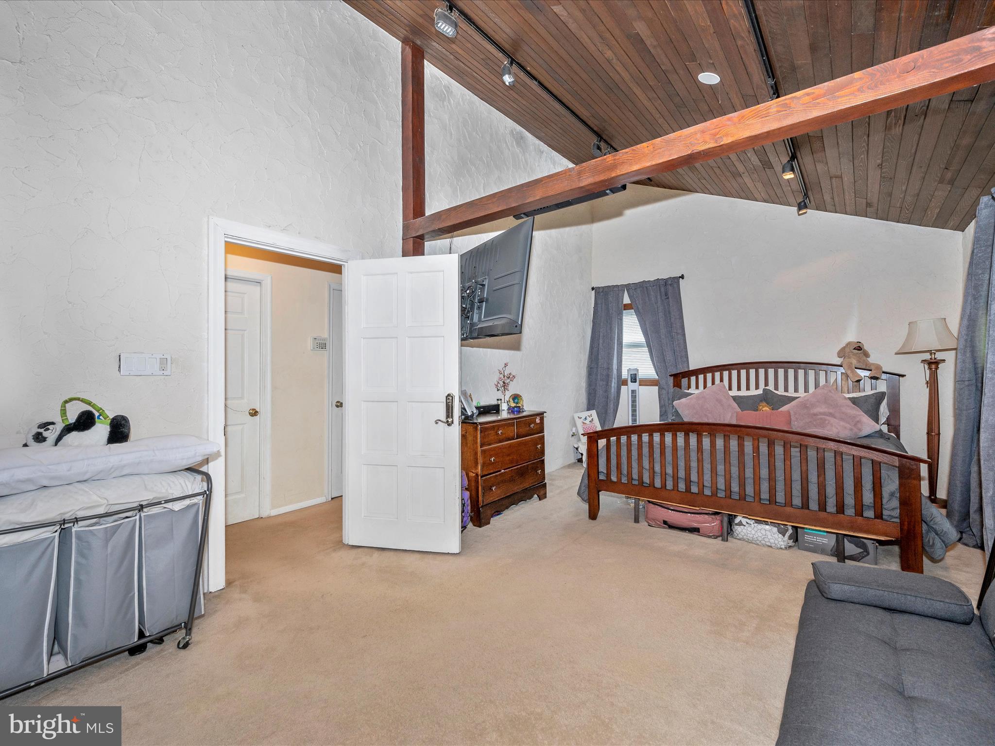 ROCKLAND - Residential