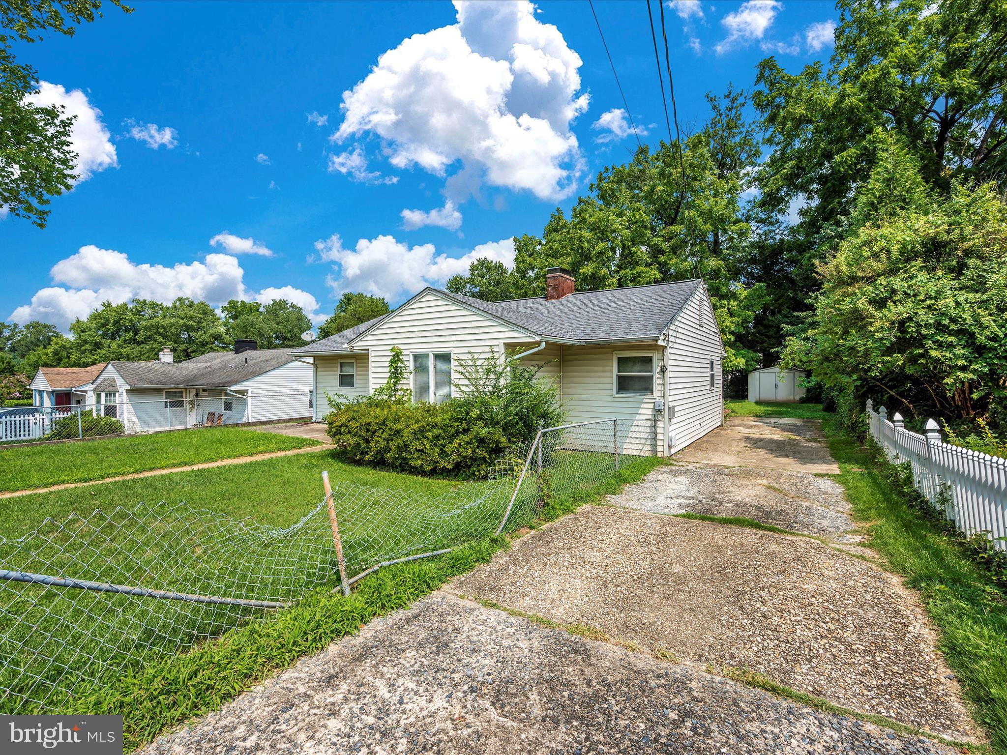 ROCKLAND - Residential