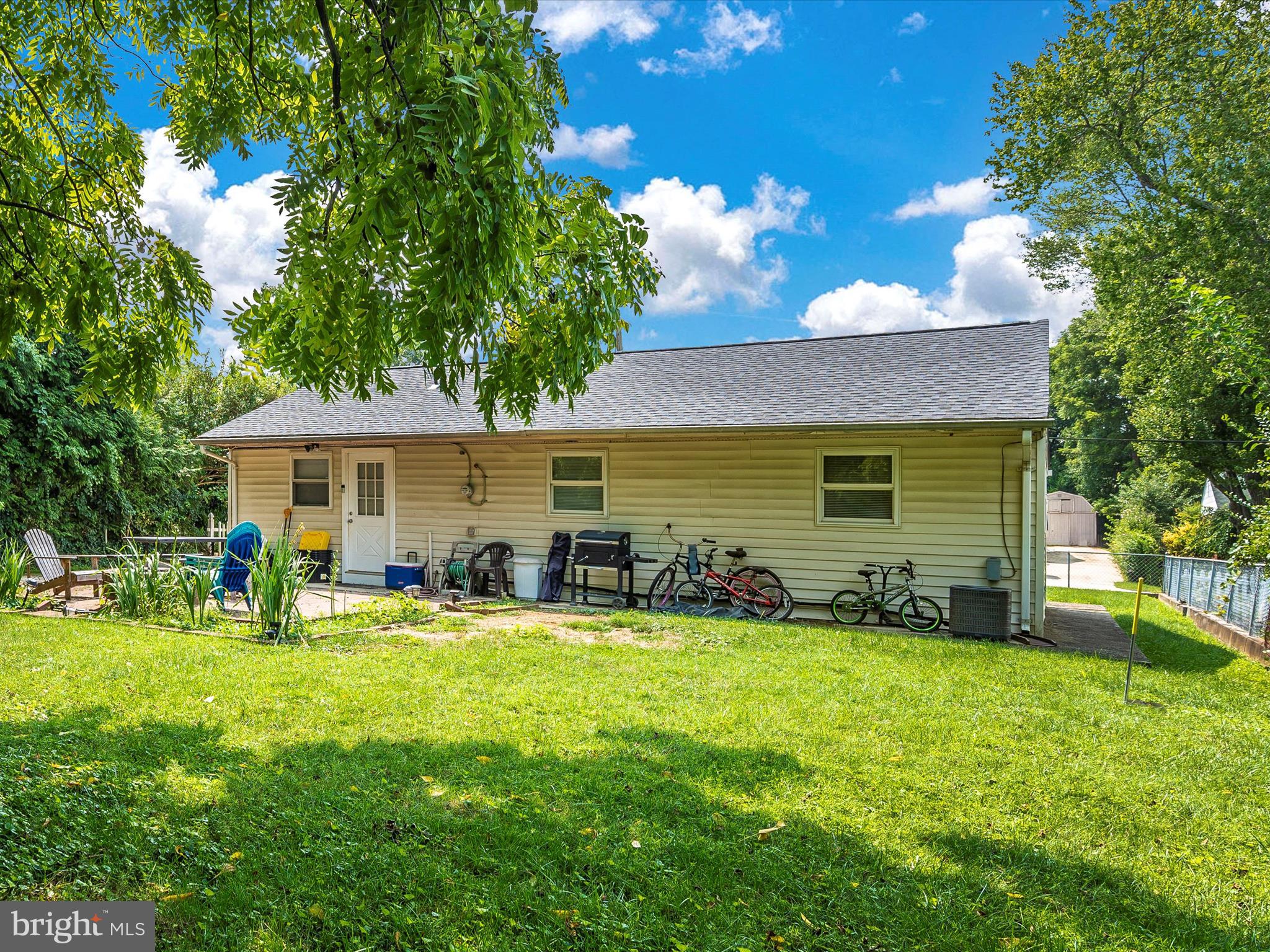 ROCKLAND - Residential