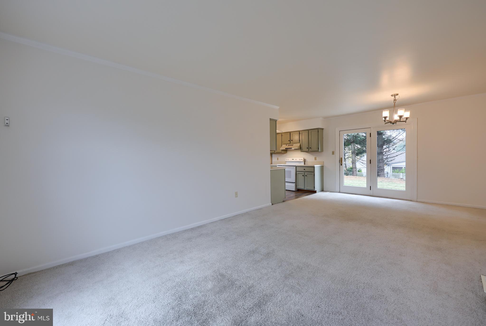 3213 MAPLECREST TERRACE