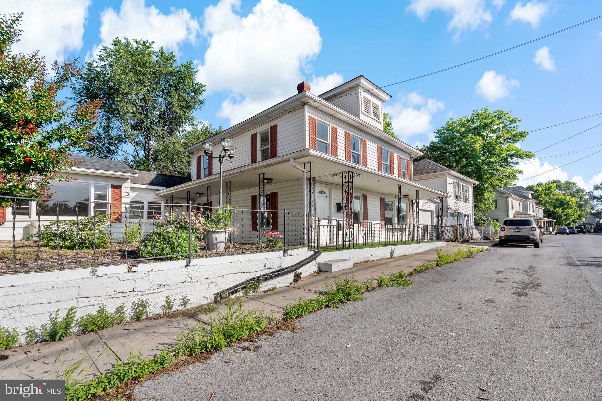 304 AUBURN STREET