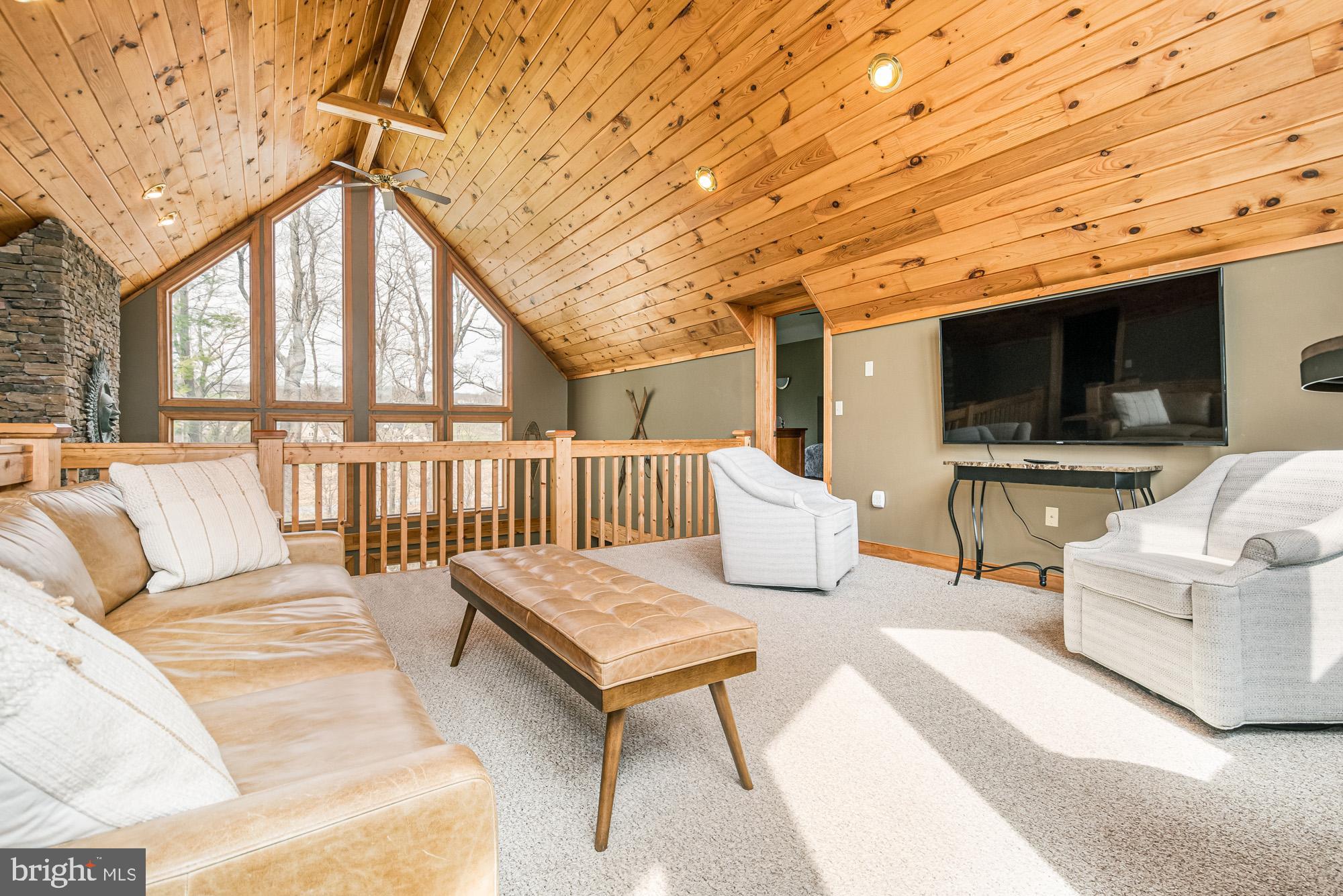 WATERFRONT GREENS - Residential