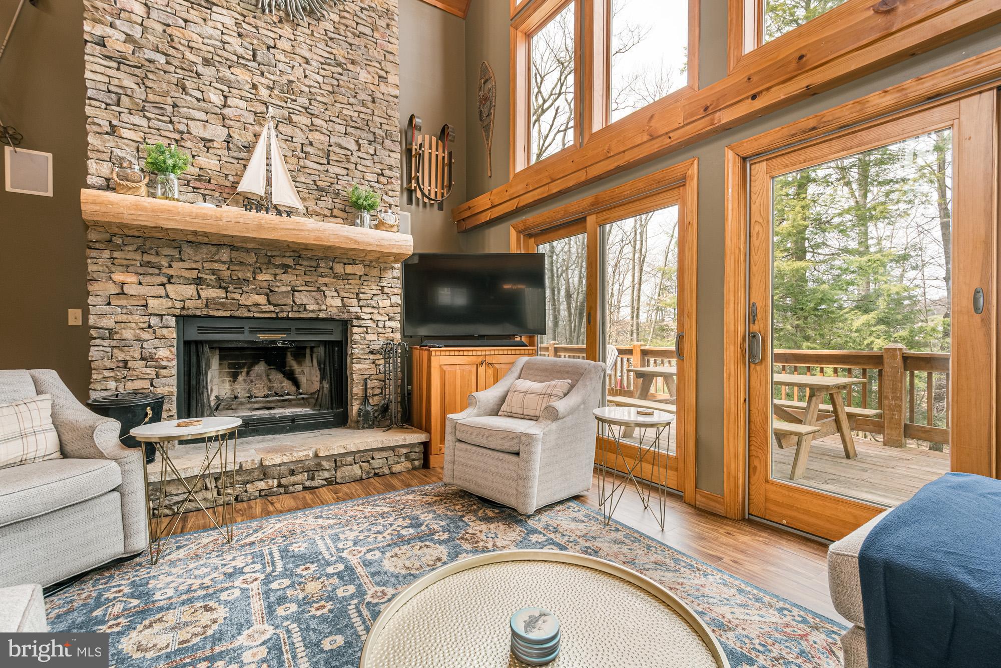 WATERFRONT GREENS - Residential