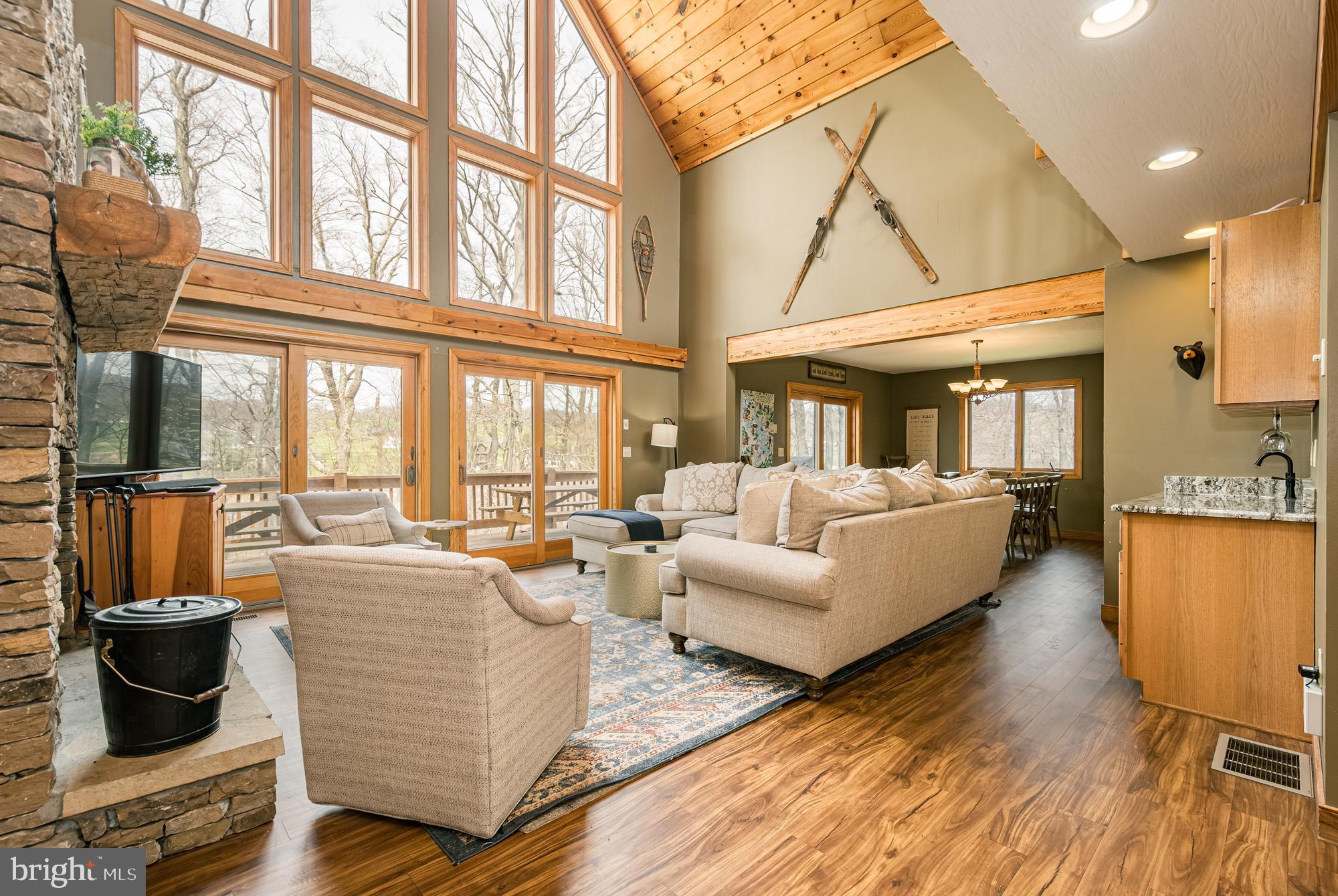 WATERFRONT GREENS - Residential