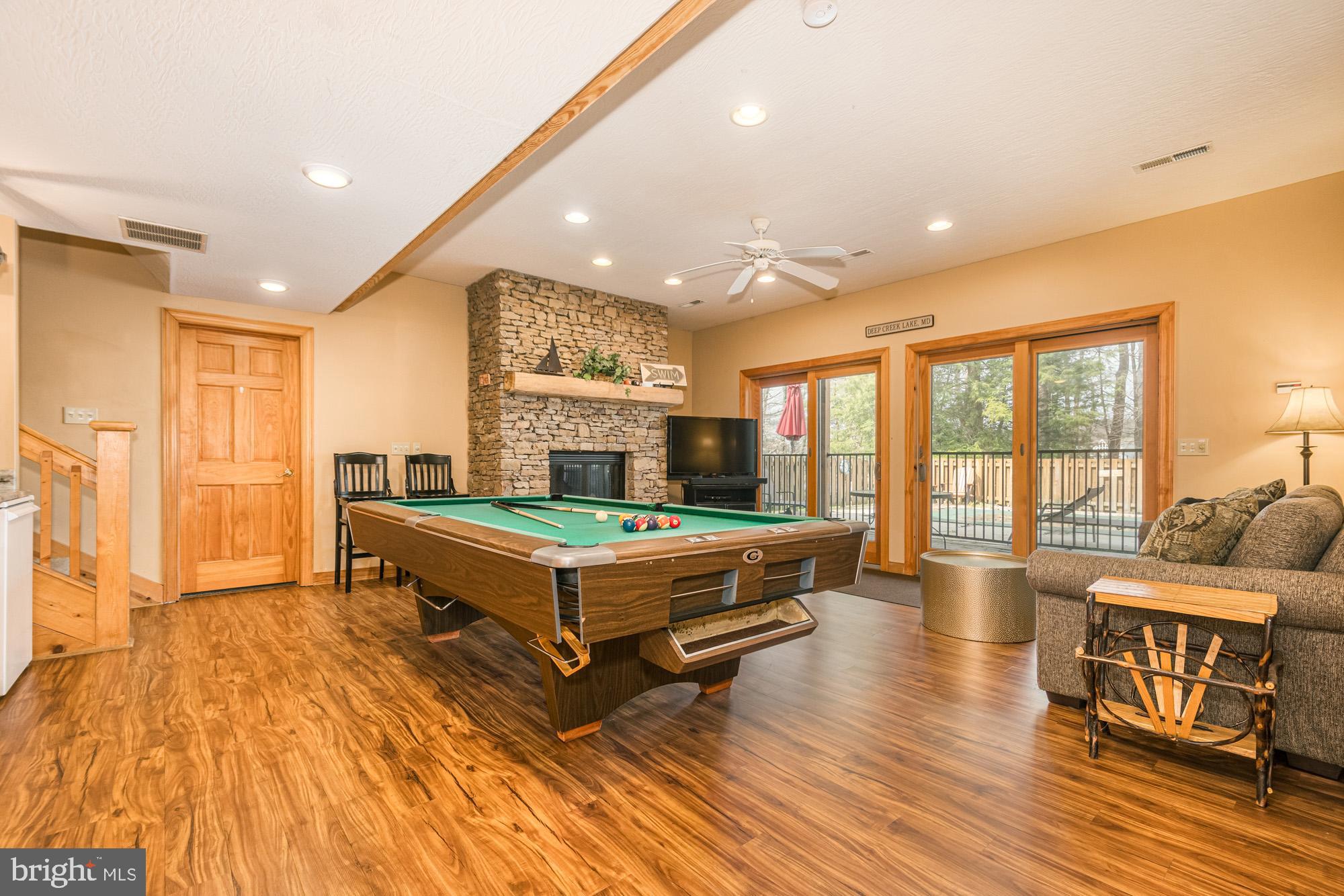 WATERFRONT GREENS - Residential