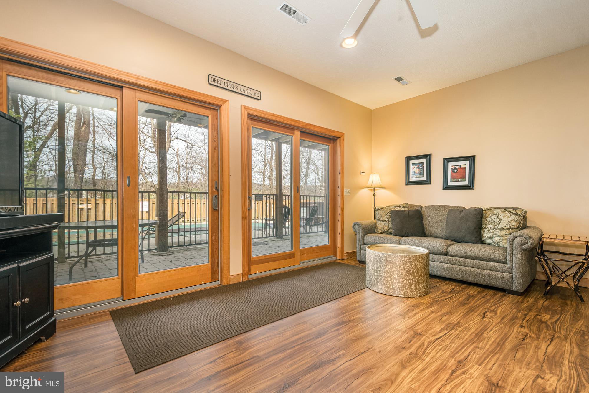 WATERFRONT GREENS - Residential