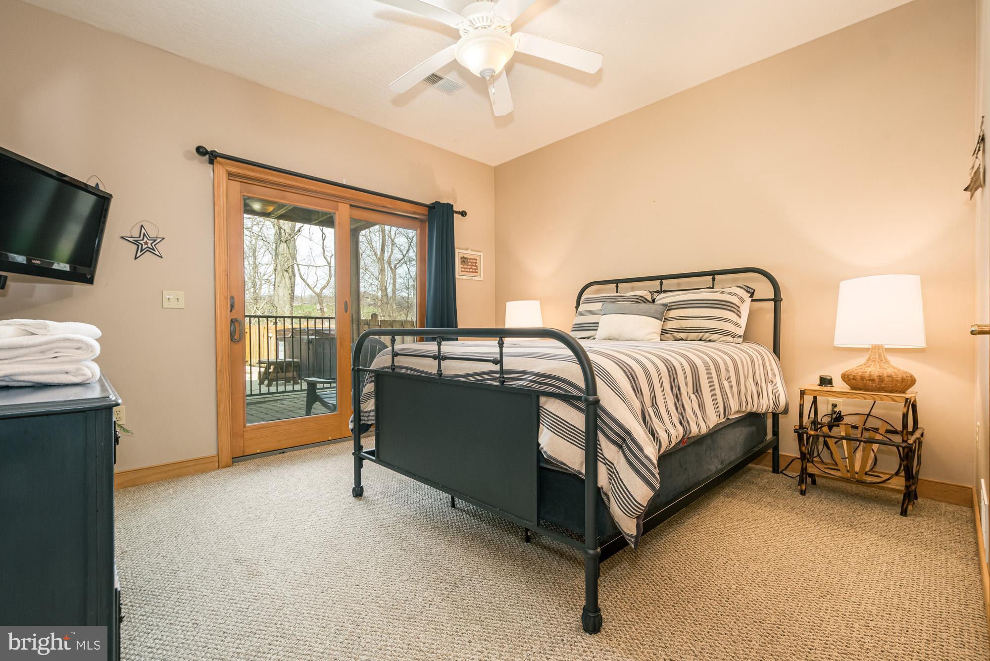 WATERFRONT GREENS - Residential