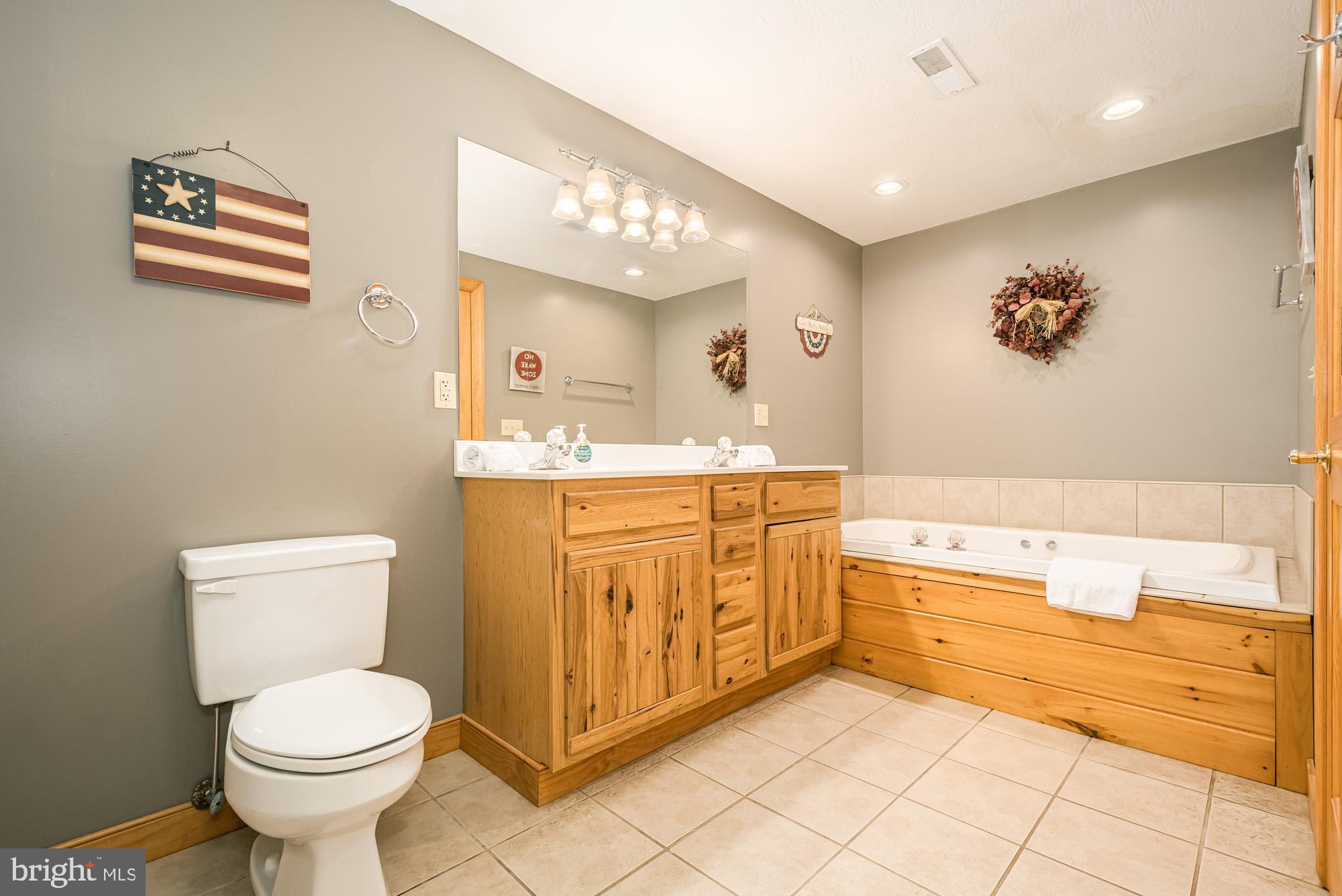 WATERFRONT GREENS - Residential