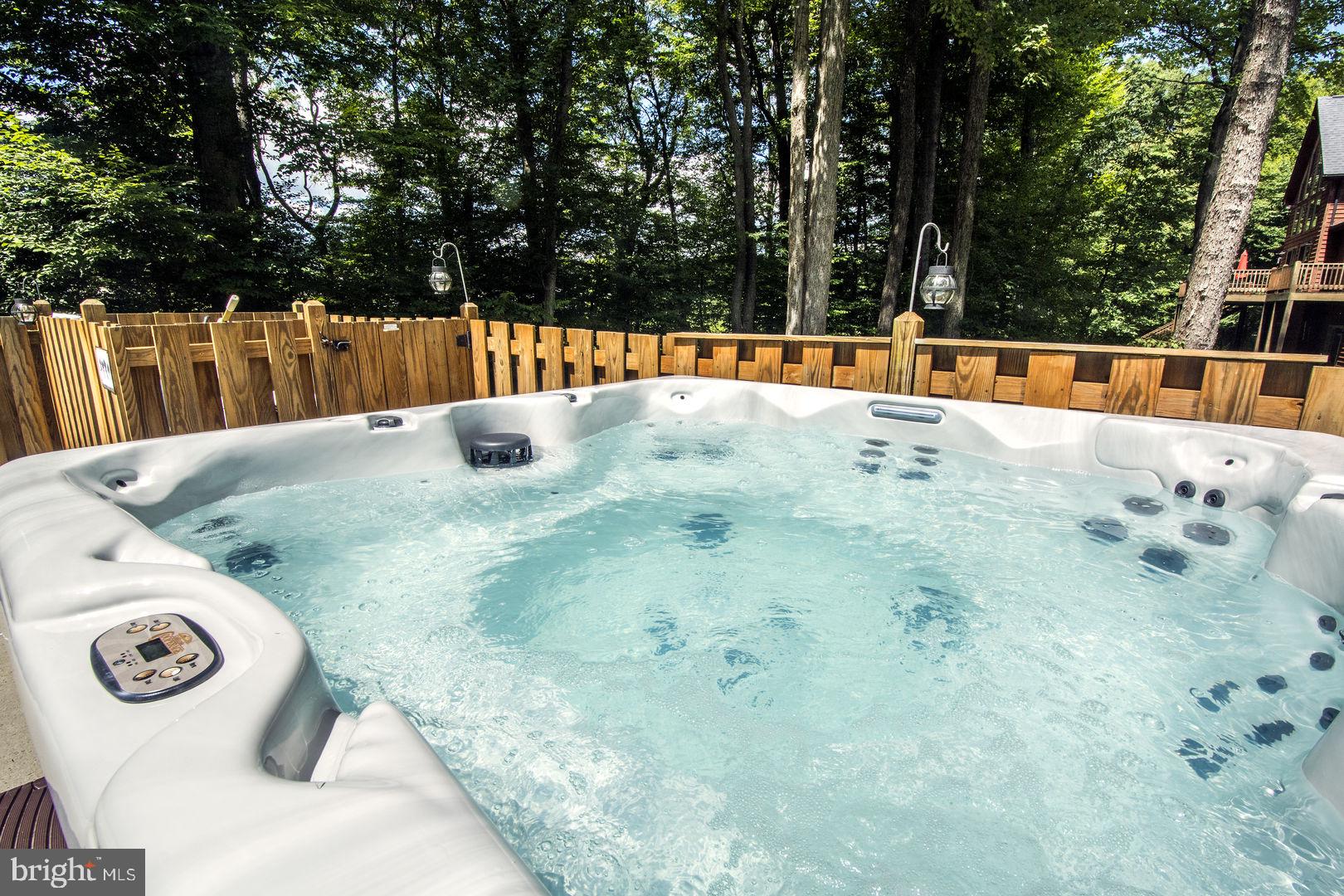 WATERFRONT GREENS - Residential