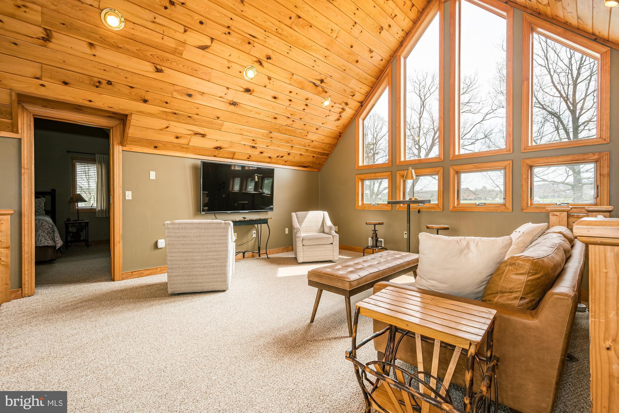 WATERFRONT GREENS - Residential