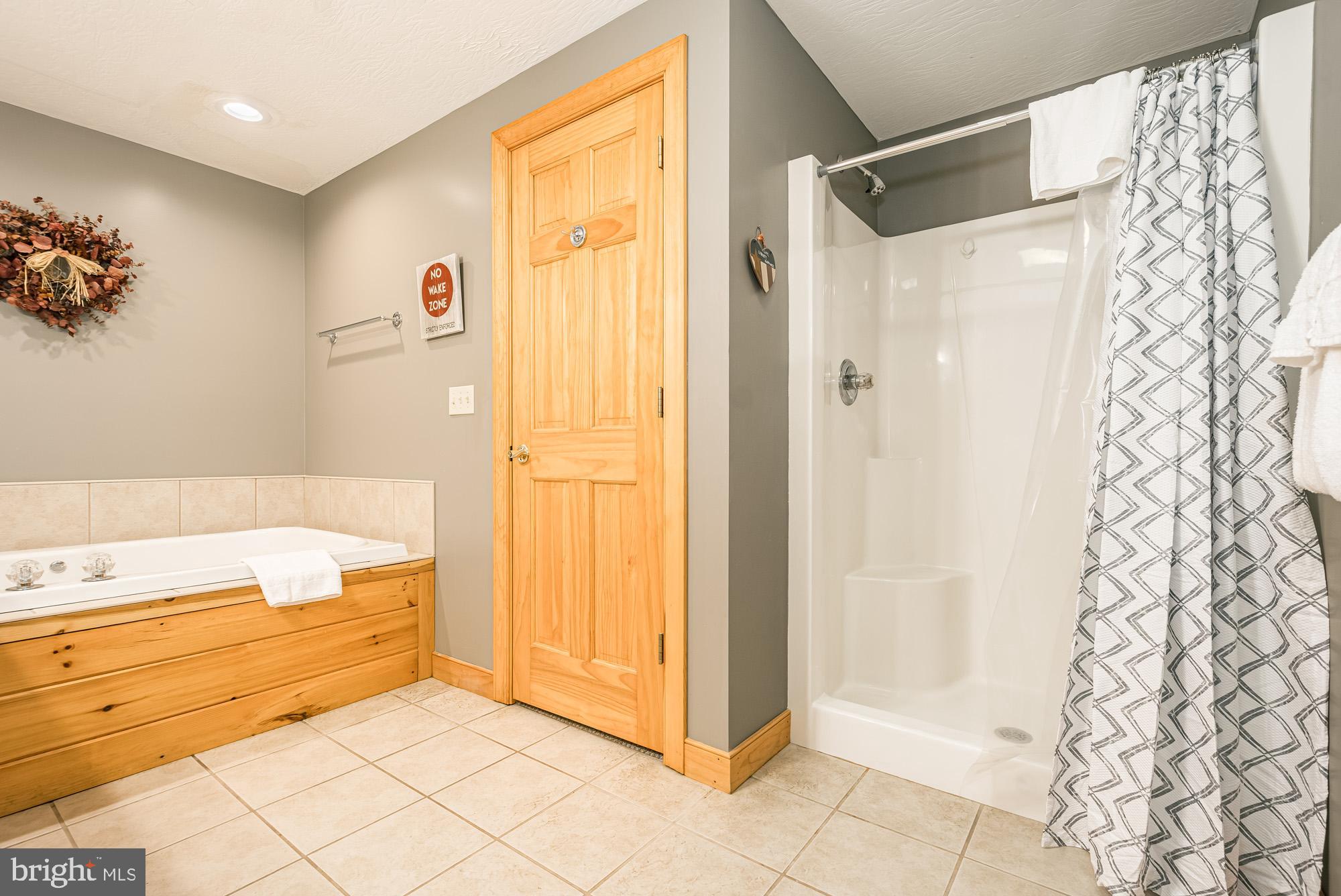 WATERFRONT GREENS - Residential