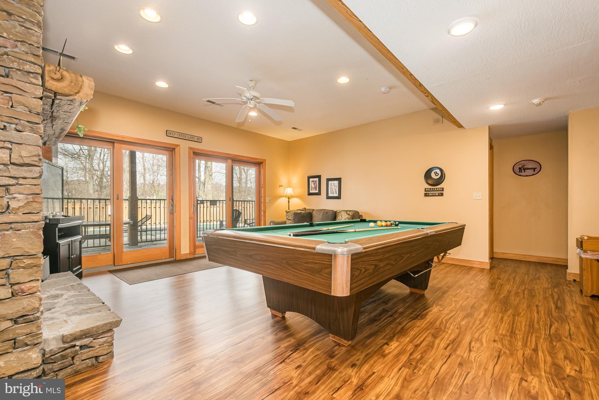 WATERFRONT GREENS - Residential